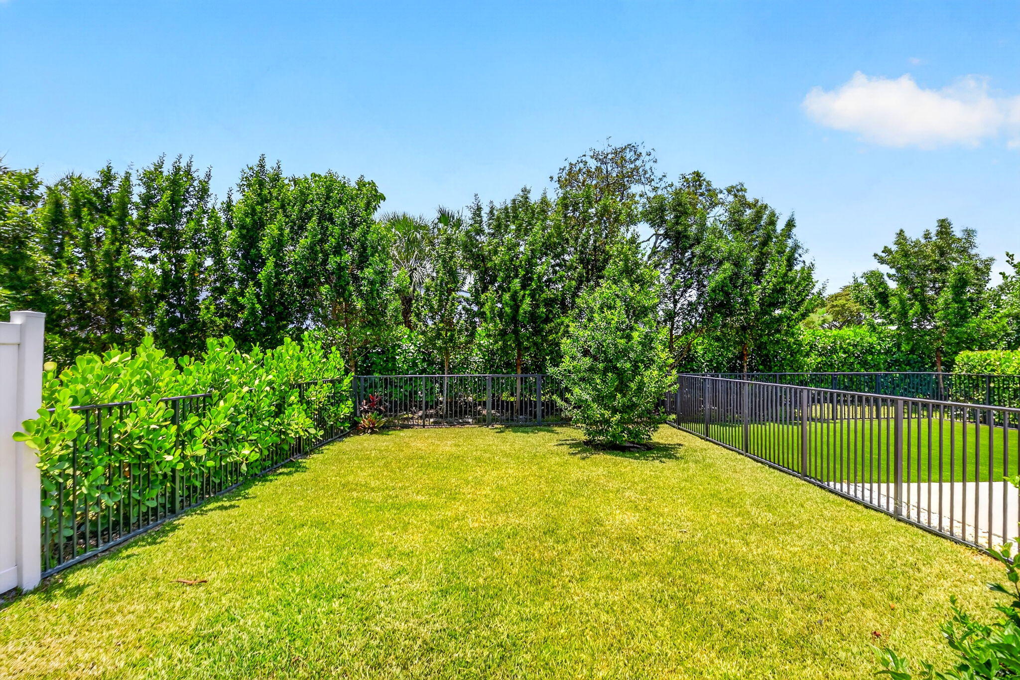 FOREST OAKS - Residential