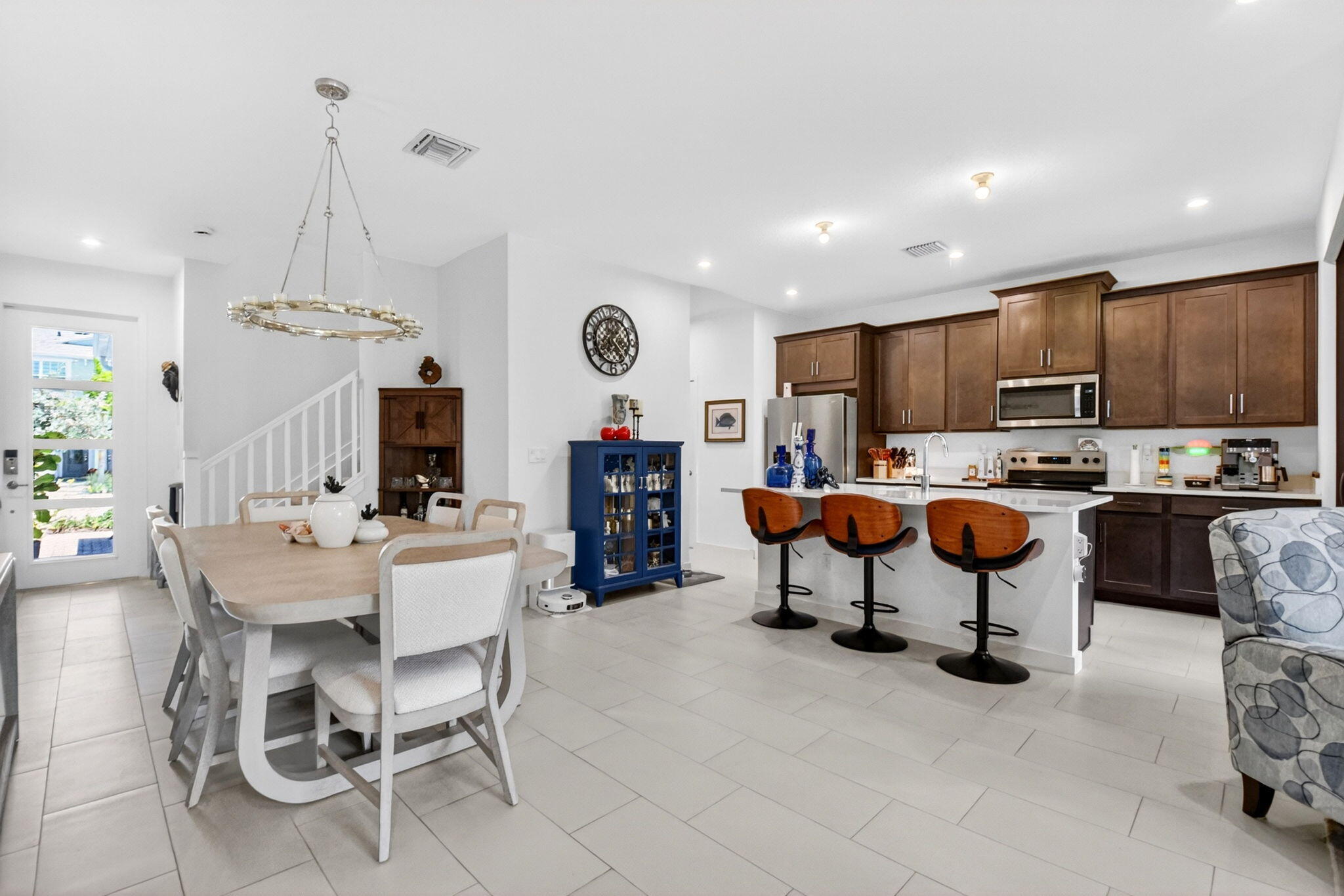 FOREST OAKS - Residential