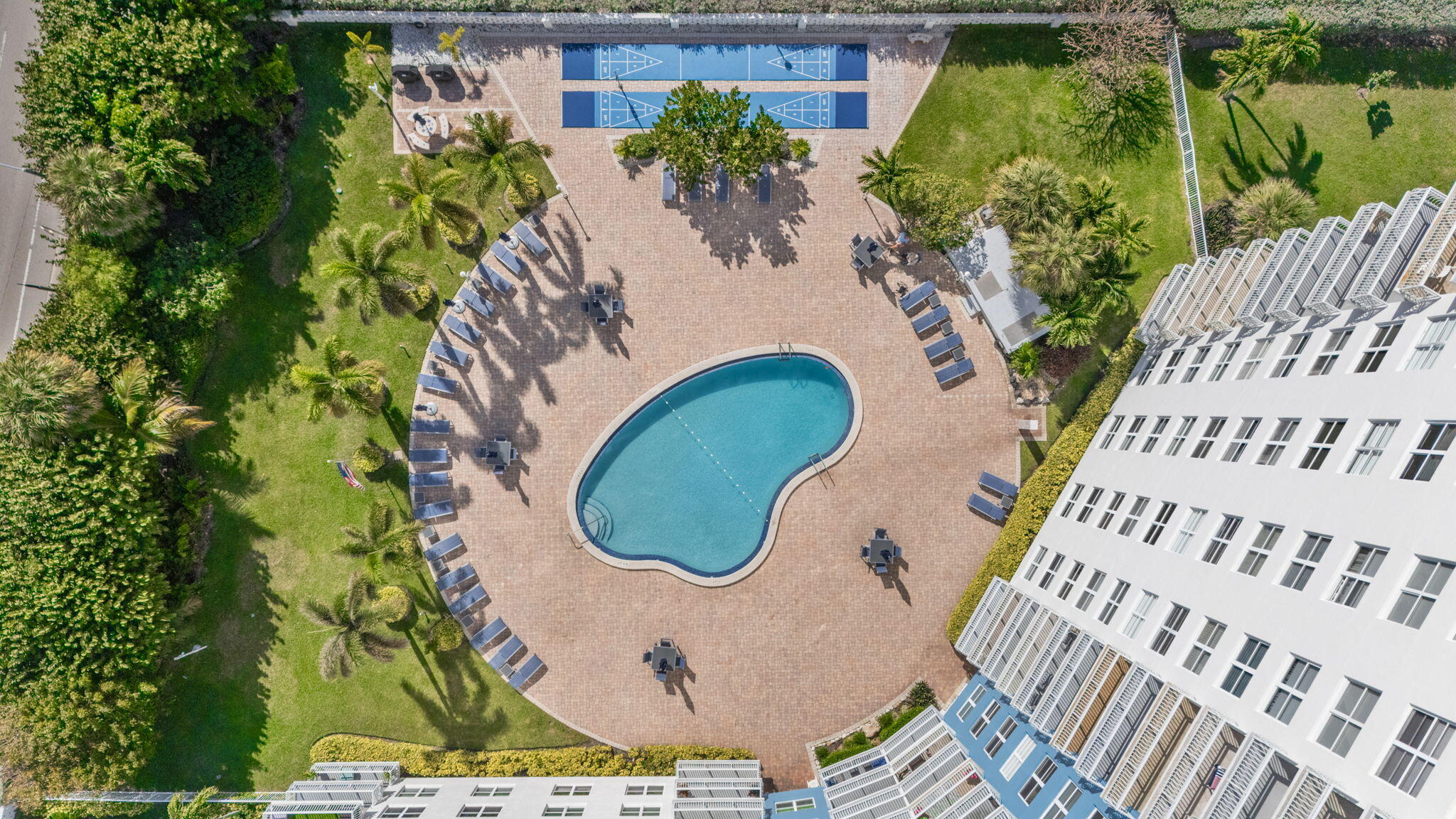 NASSAU HOUSE CONDOMINIUM - Residential