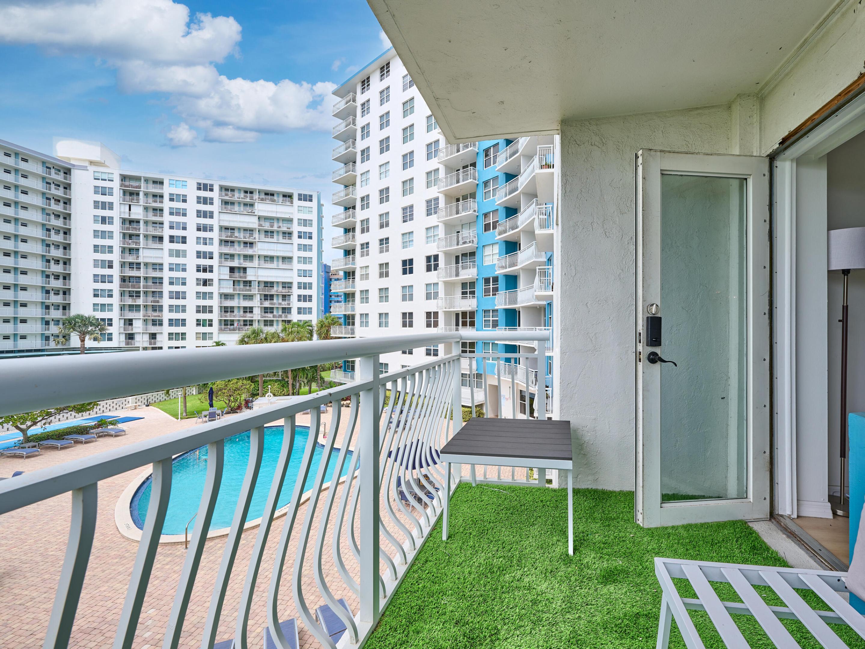 NASSAU HOUSE CONDOMINIUM - Residential