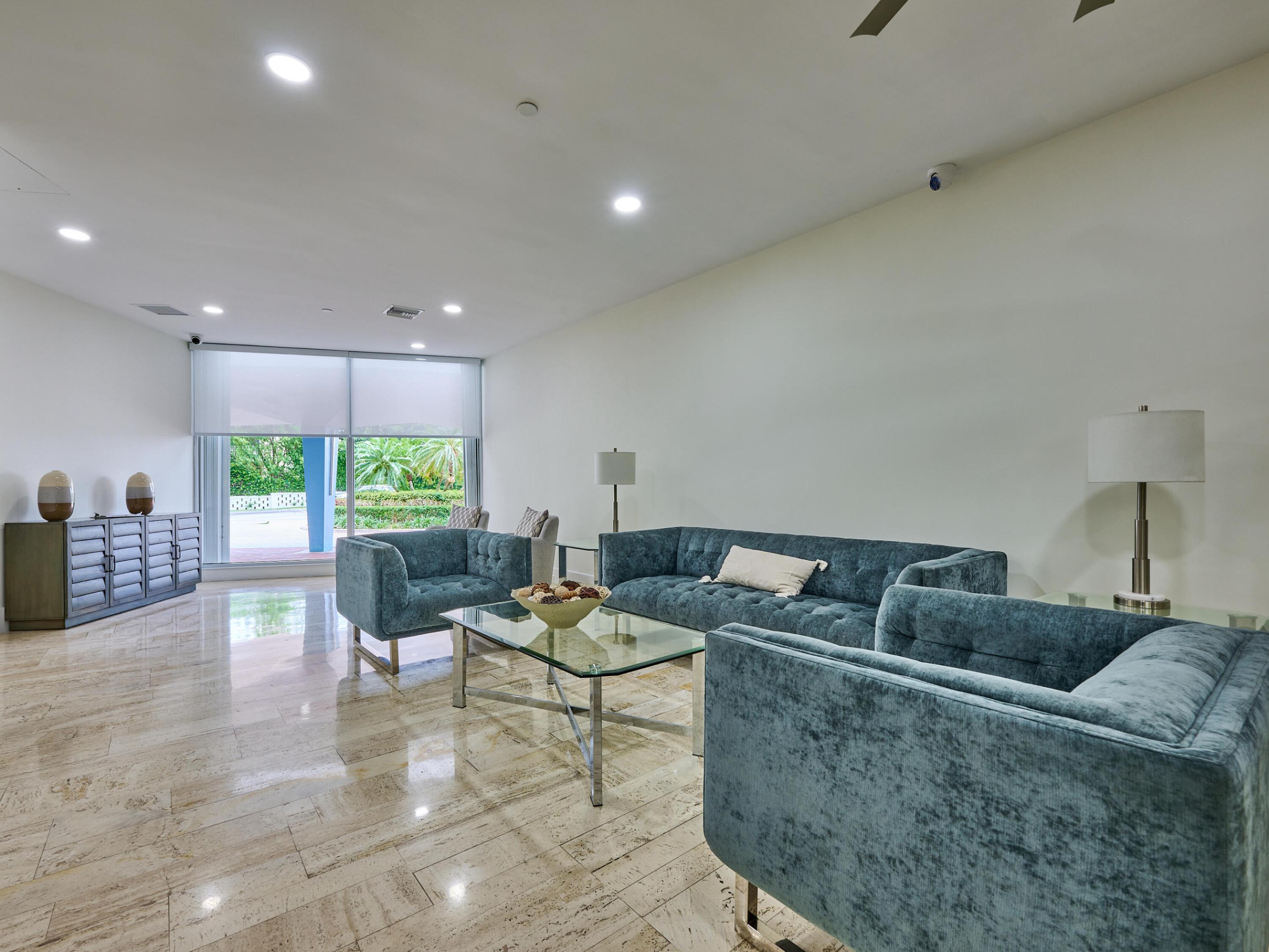 NASSAU HOUSE CONDOMINIUM - Residential