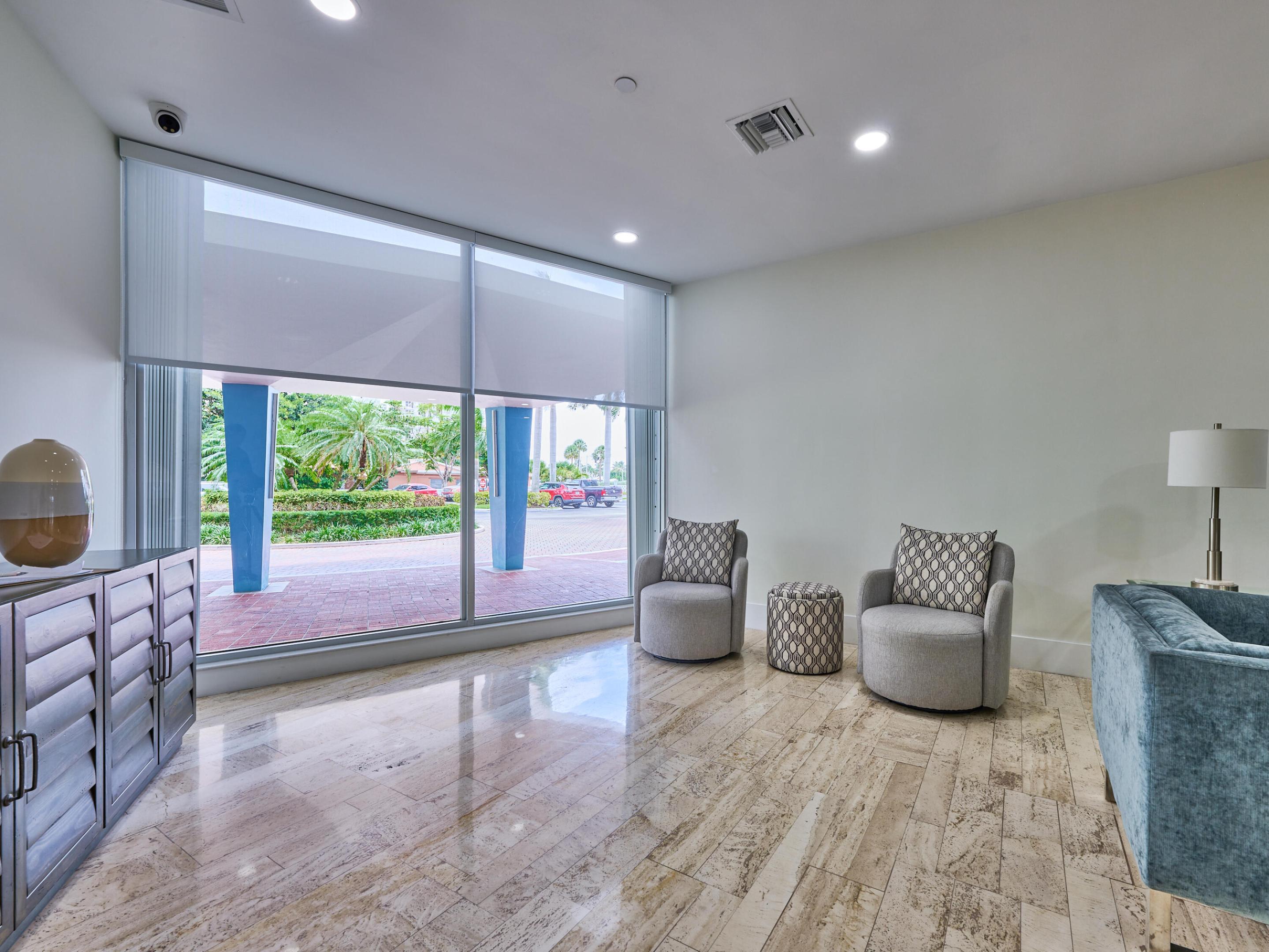 NASSAU HOUSE CONDOMINIUM - Residential