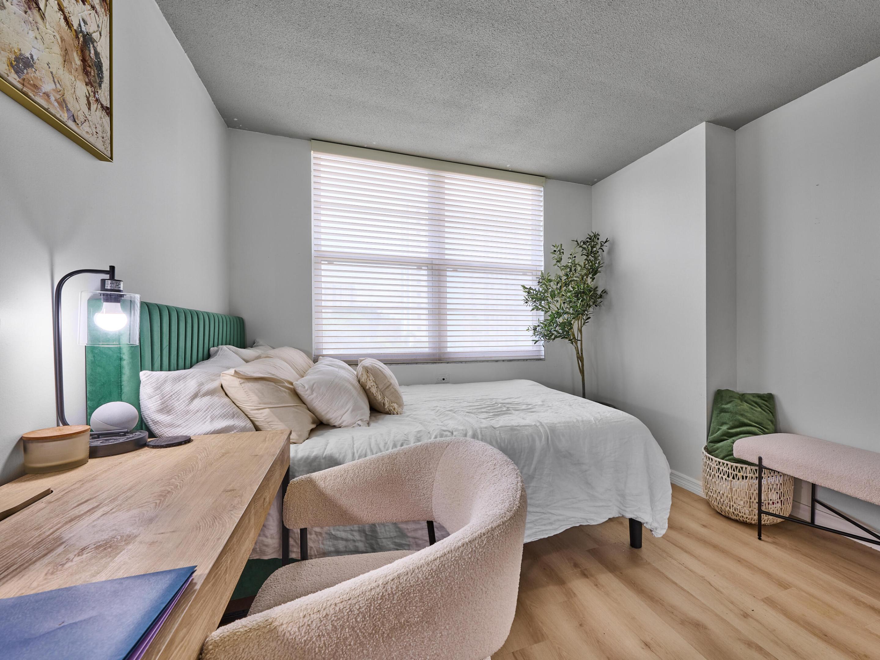 NASSAU HOUSE CONDOMINIUM - Residential
