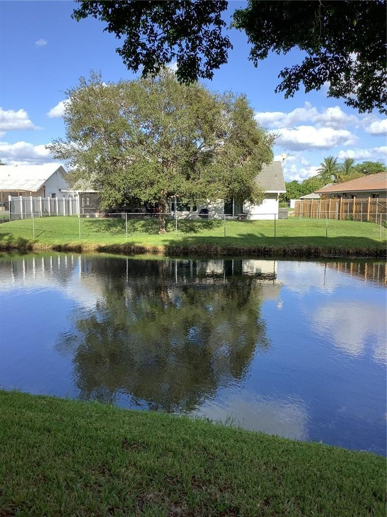 POND APPLE PLACE III CONDO - Residential