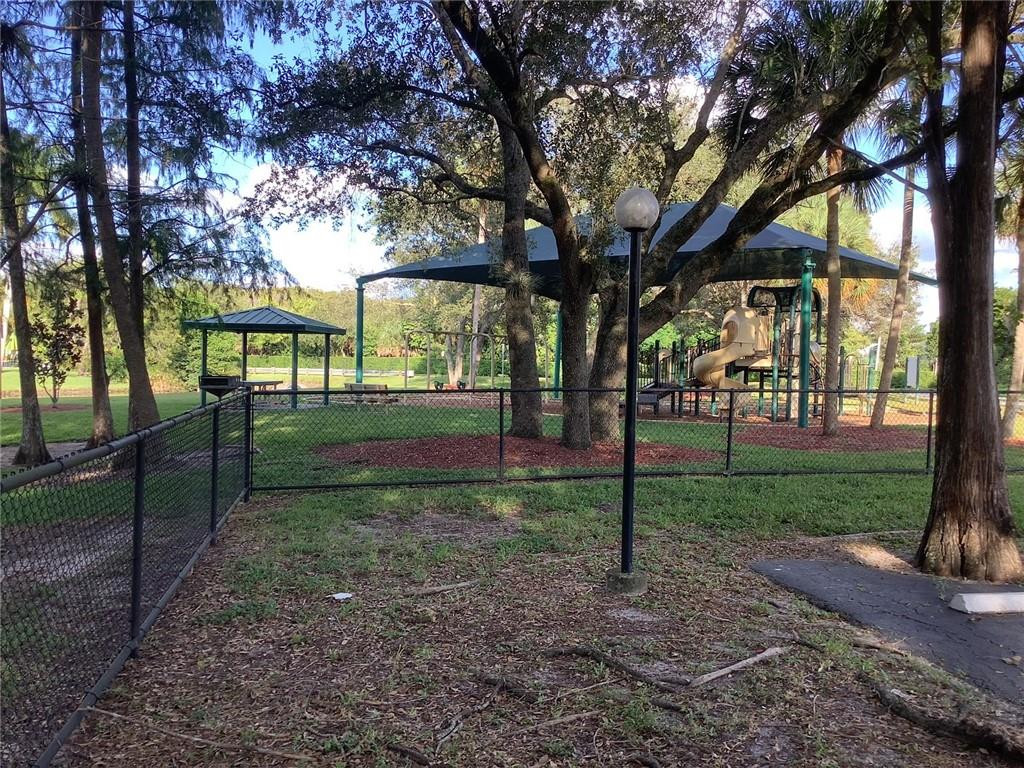 POND APPLE PLACE III CONDO - Residential