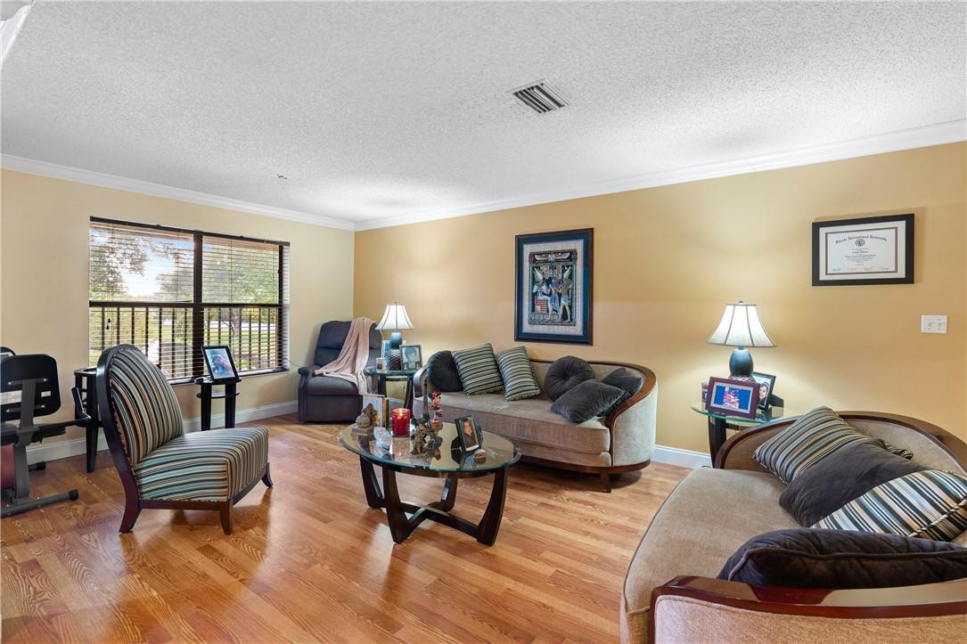 POND APPLE PLACE III CONDO - Residential