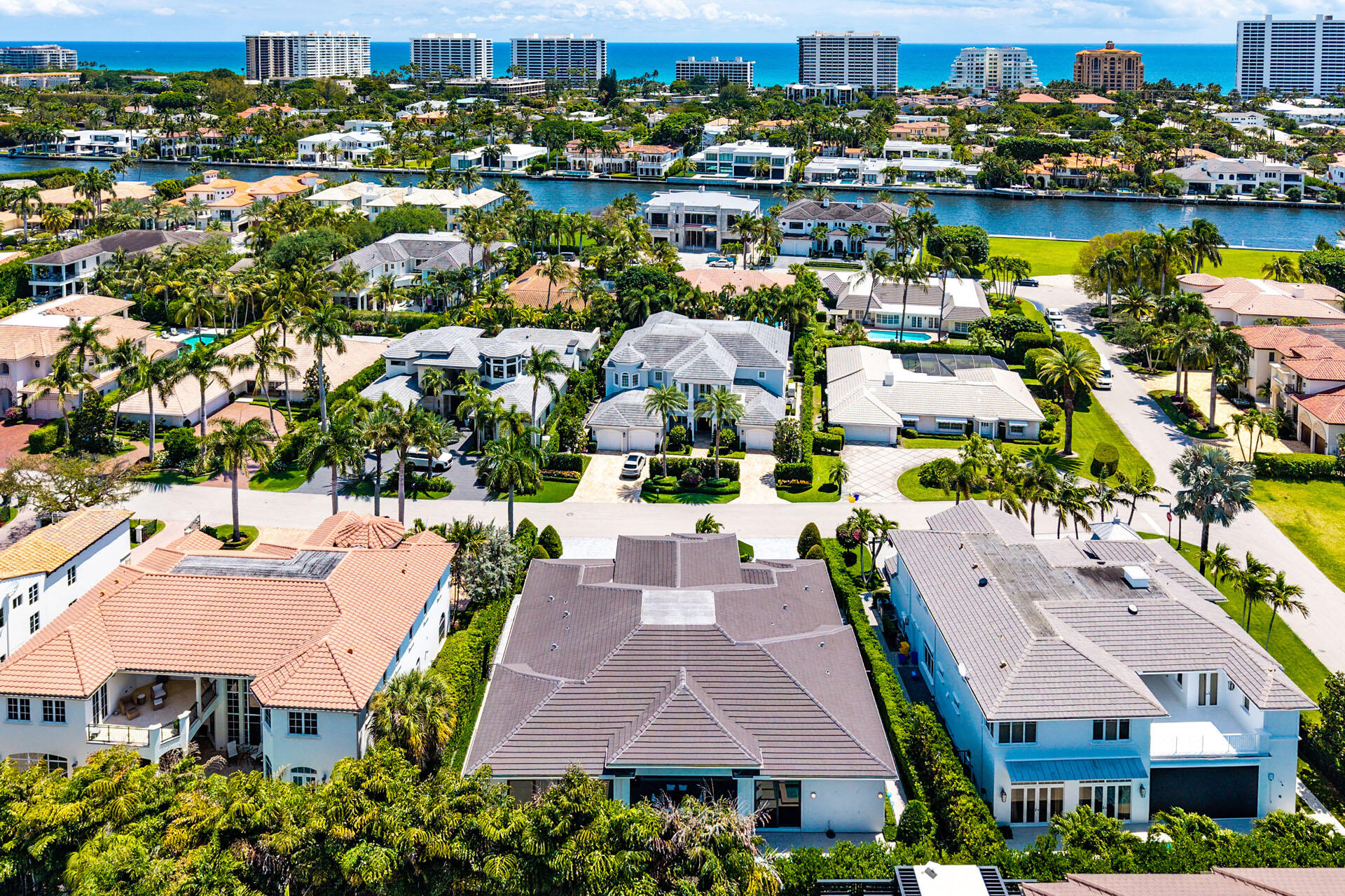ROYAL PALM YACHT & COUNTRY CLUB - Residential