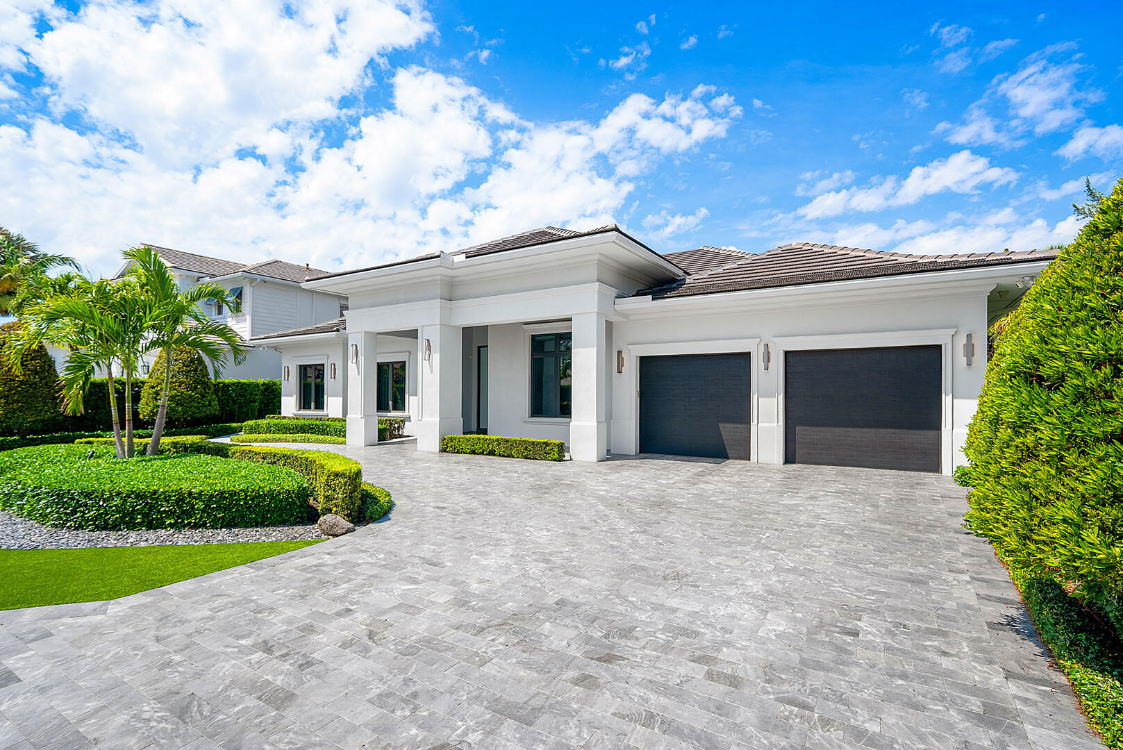 ROYAL PALM YACHT & COUNTRY CLUB - Residential