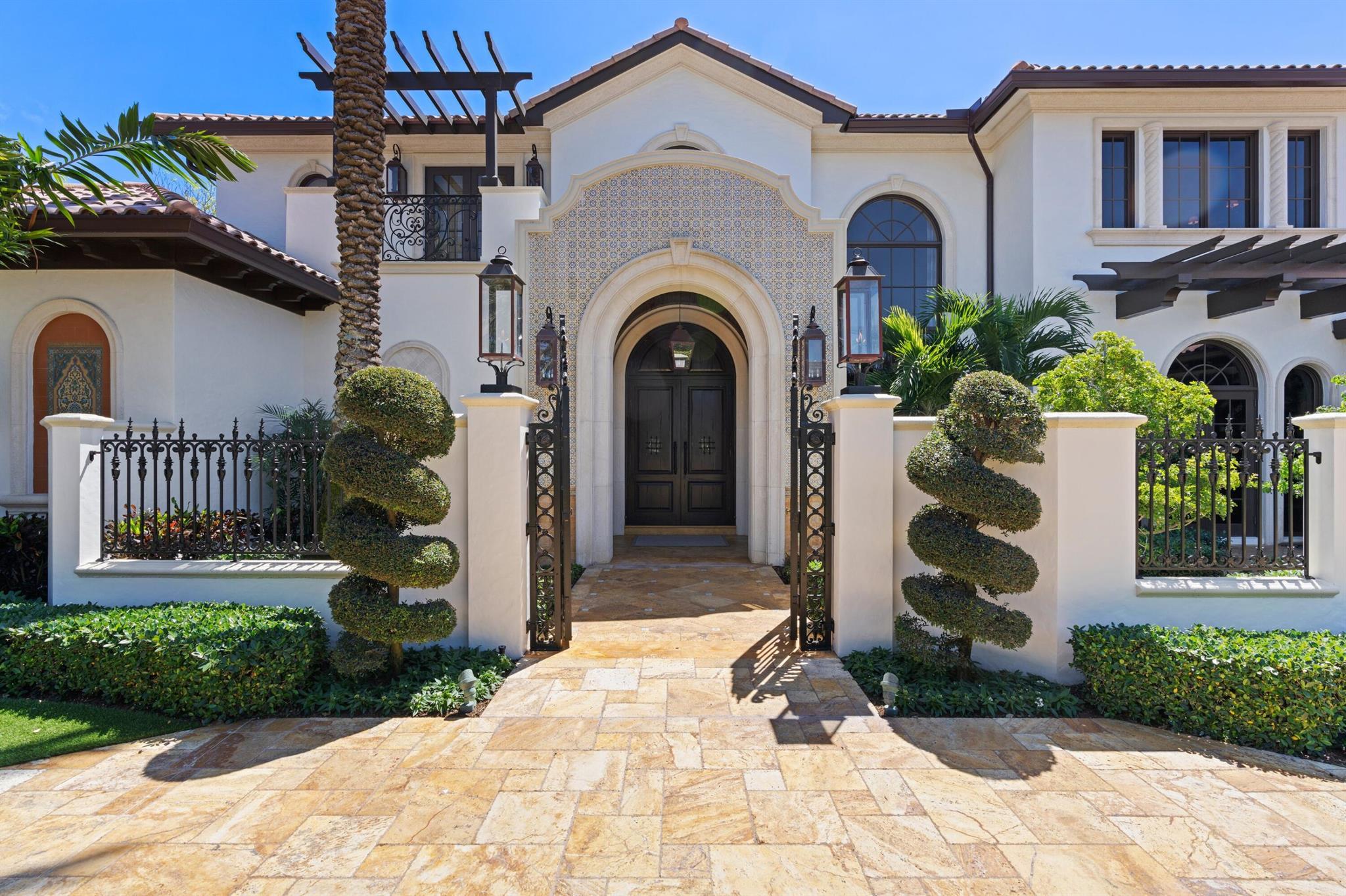 Royal Palm Yacht & Country Club - Residential