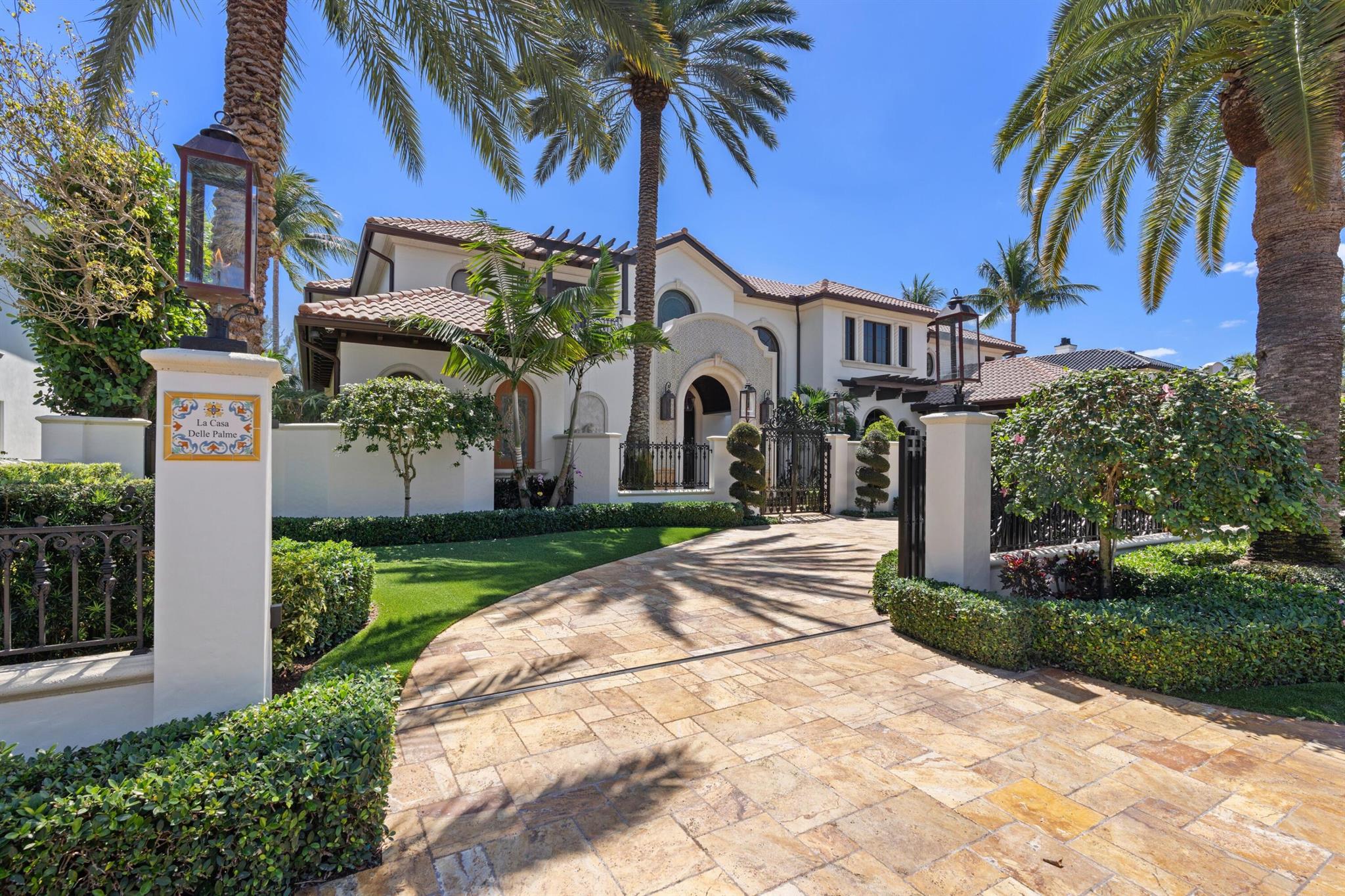 Royal Palm Yacht & Country Club - Residential