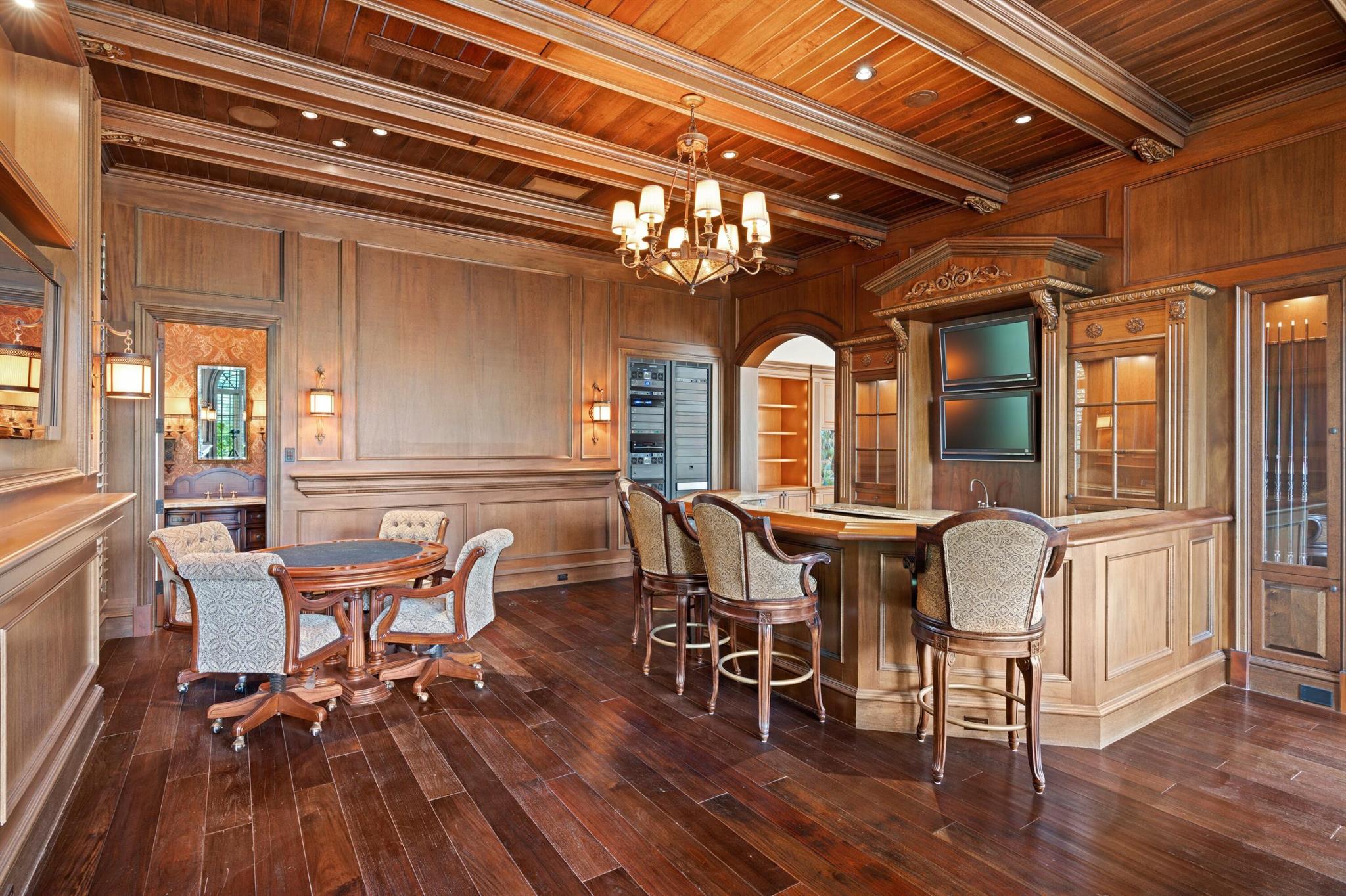 Royal Palm Yacht & Country Club - Residential