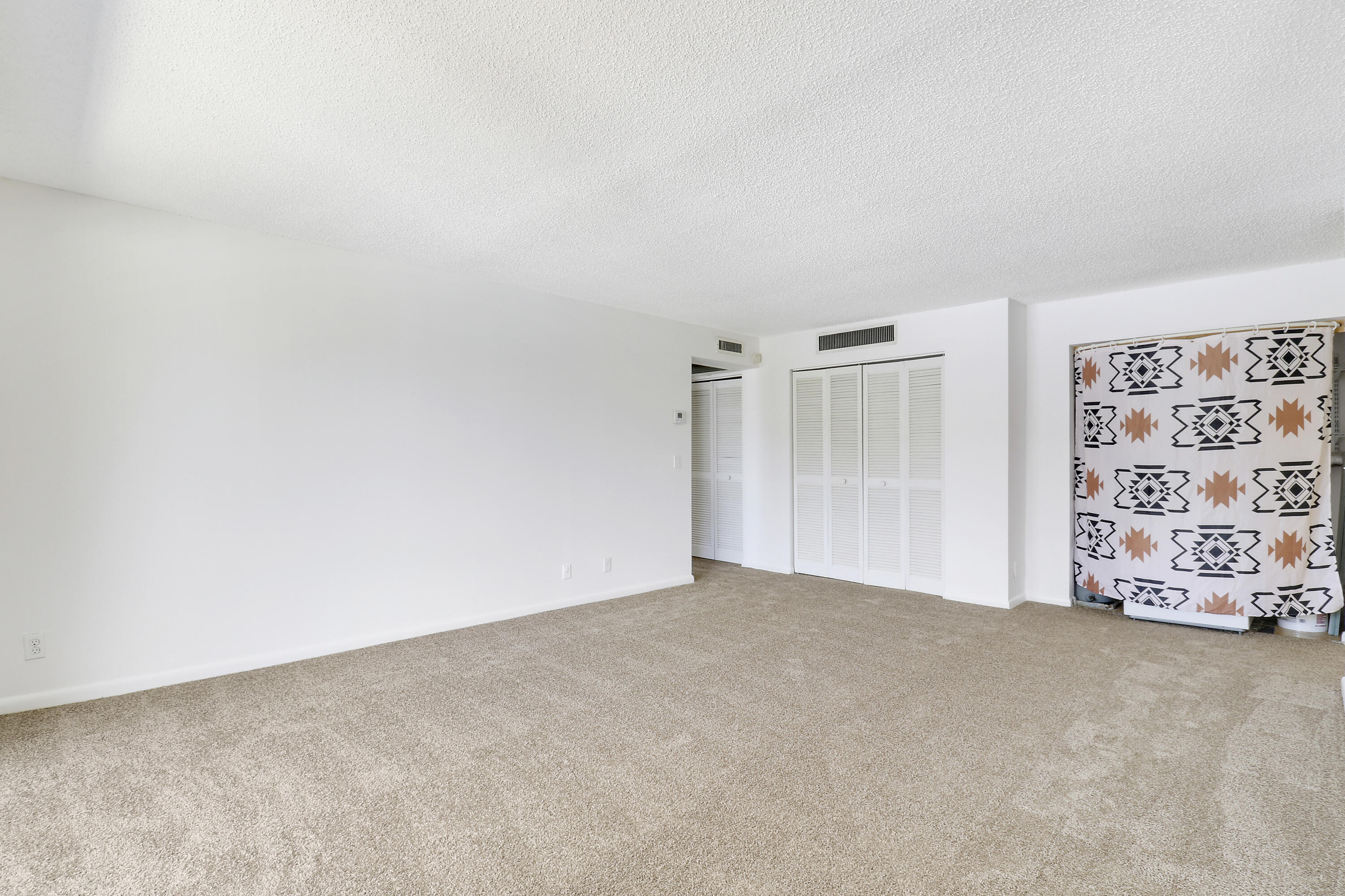 PINES OF JUPITER/TEQUESTA CONDO - Residential Lease