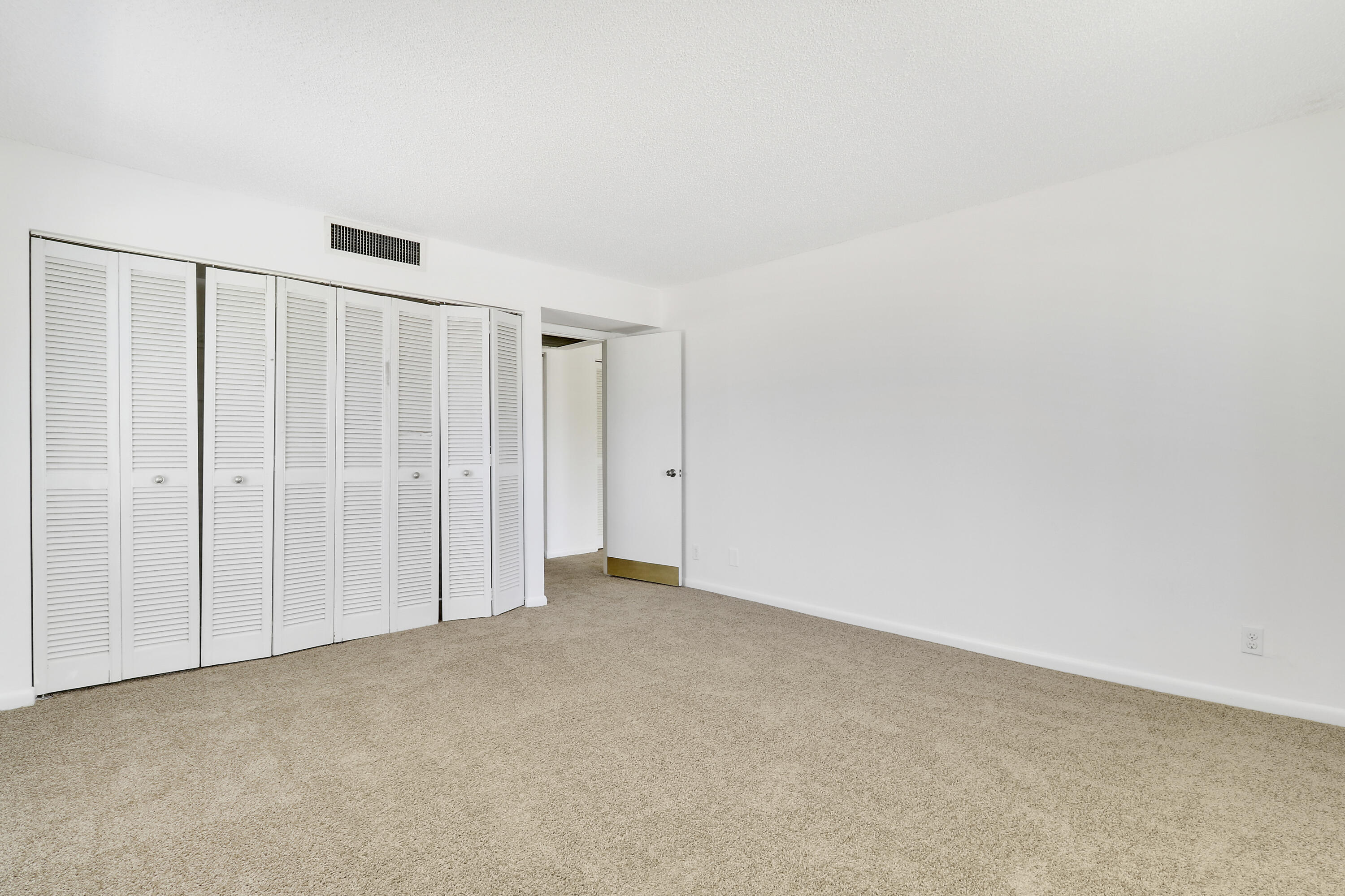 PINES OF JUPITER/TEQUESTA CONDO - Residential Lease