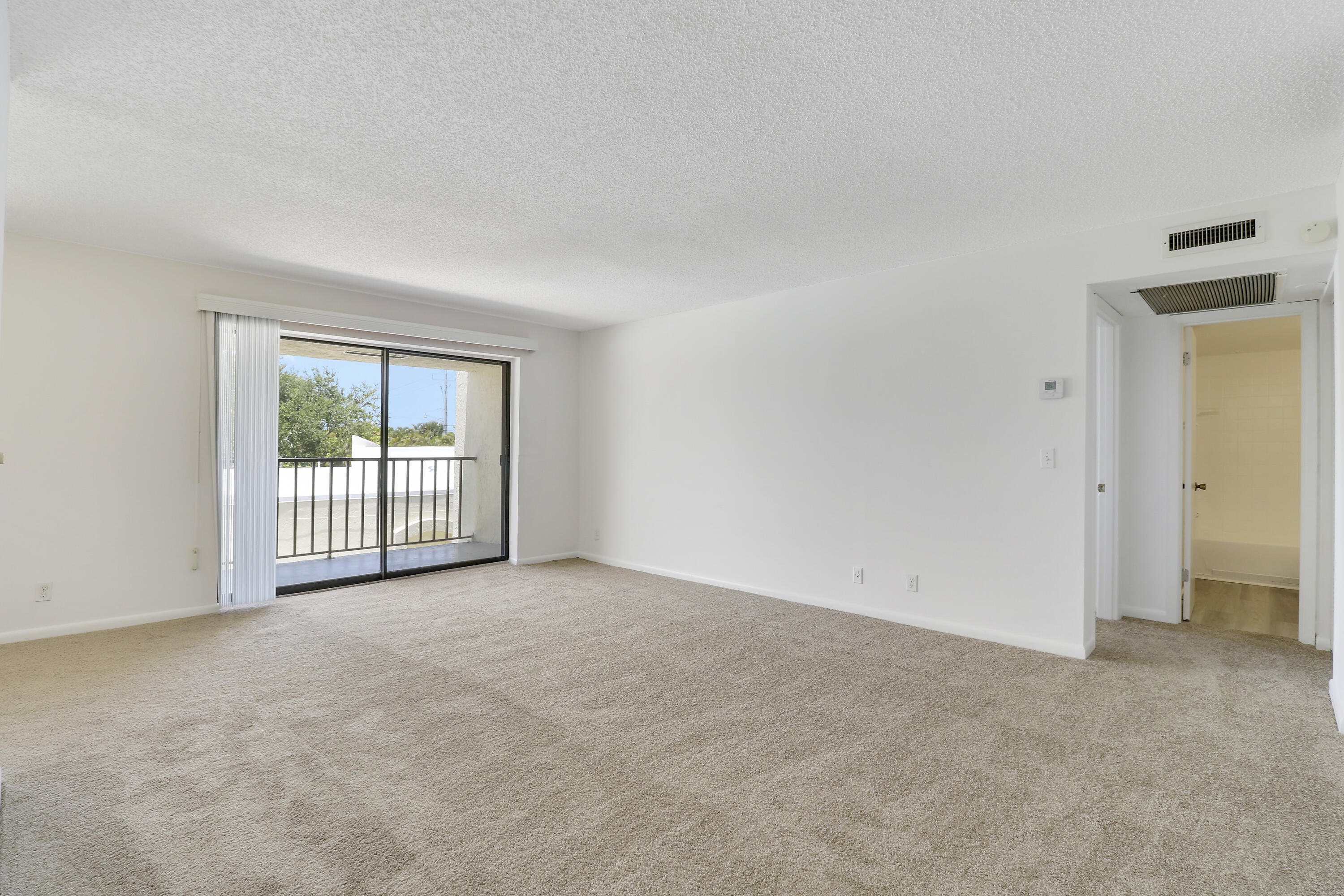 PINES OF JUPITER/TEQUESTA CONDO - Residential Lease