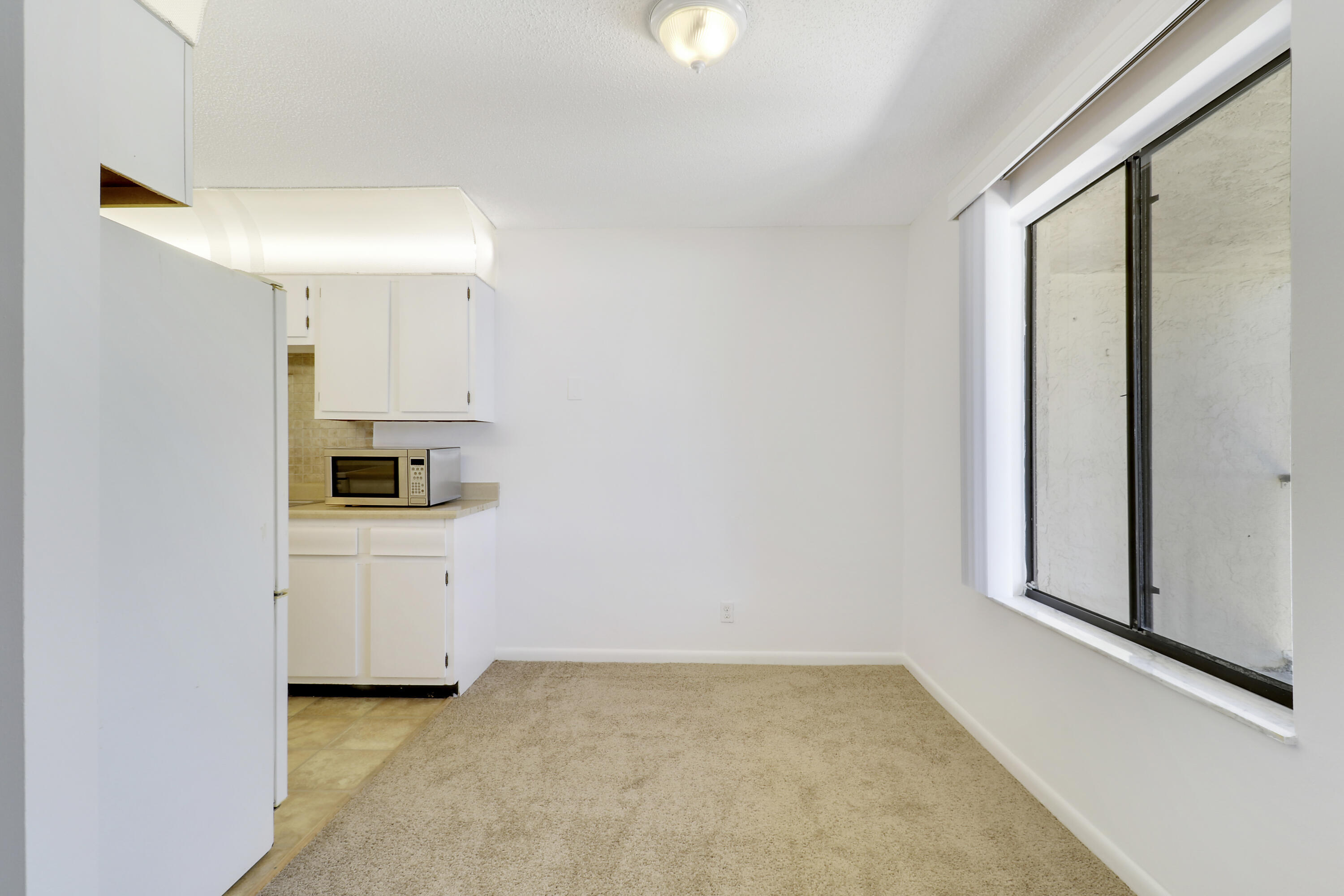 PINES OF JUPITER/TEQUESTA CONDO - Residential Lease