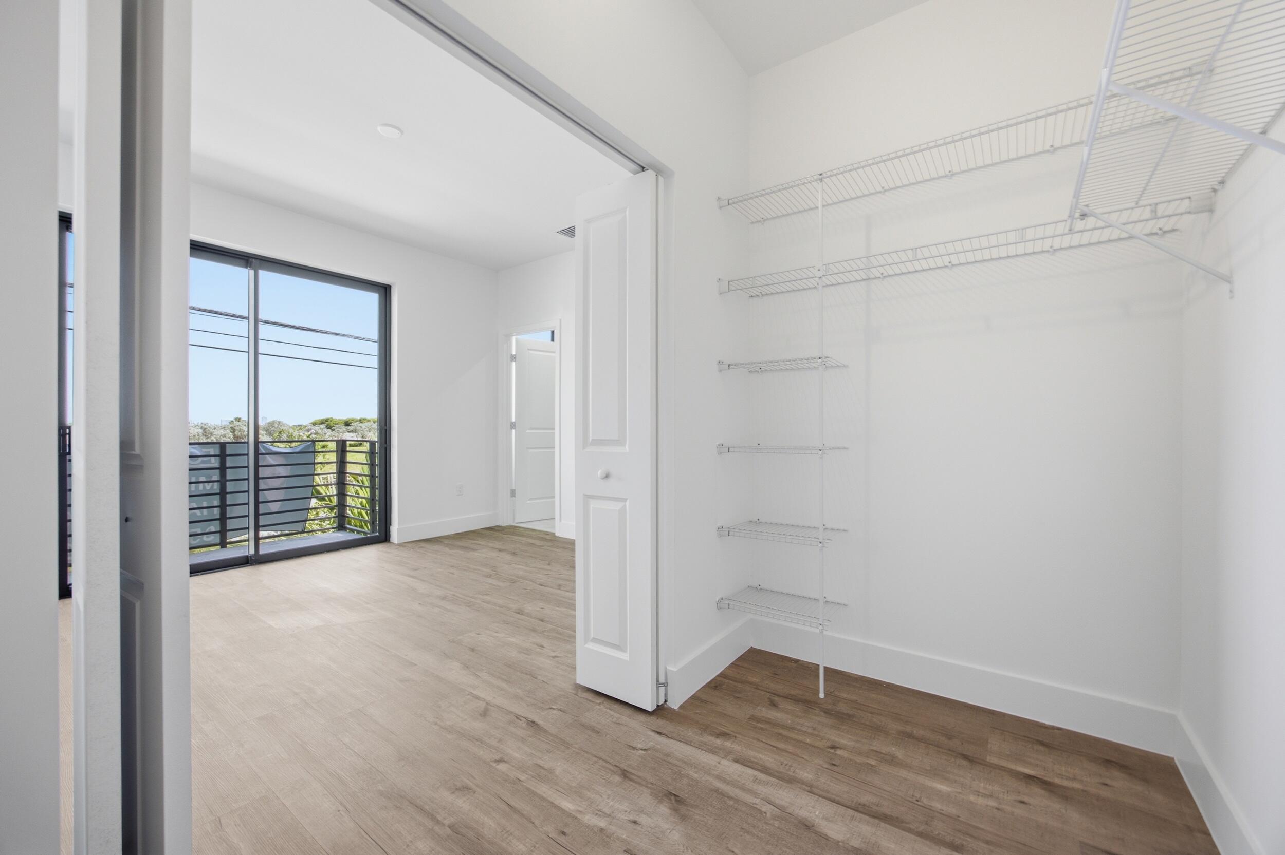 POMPANO TERRACE - Residential