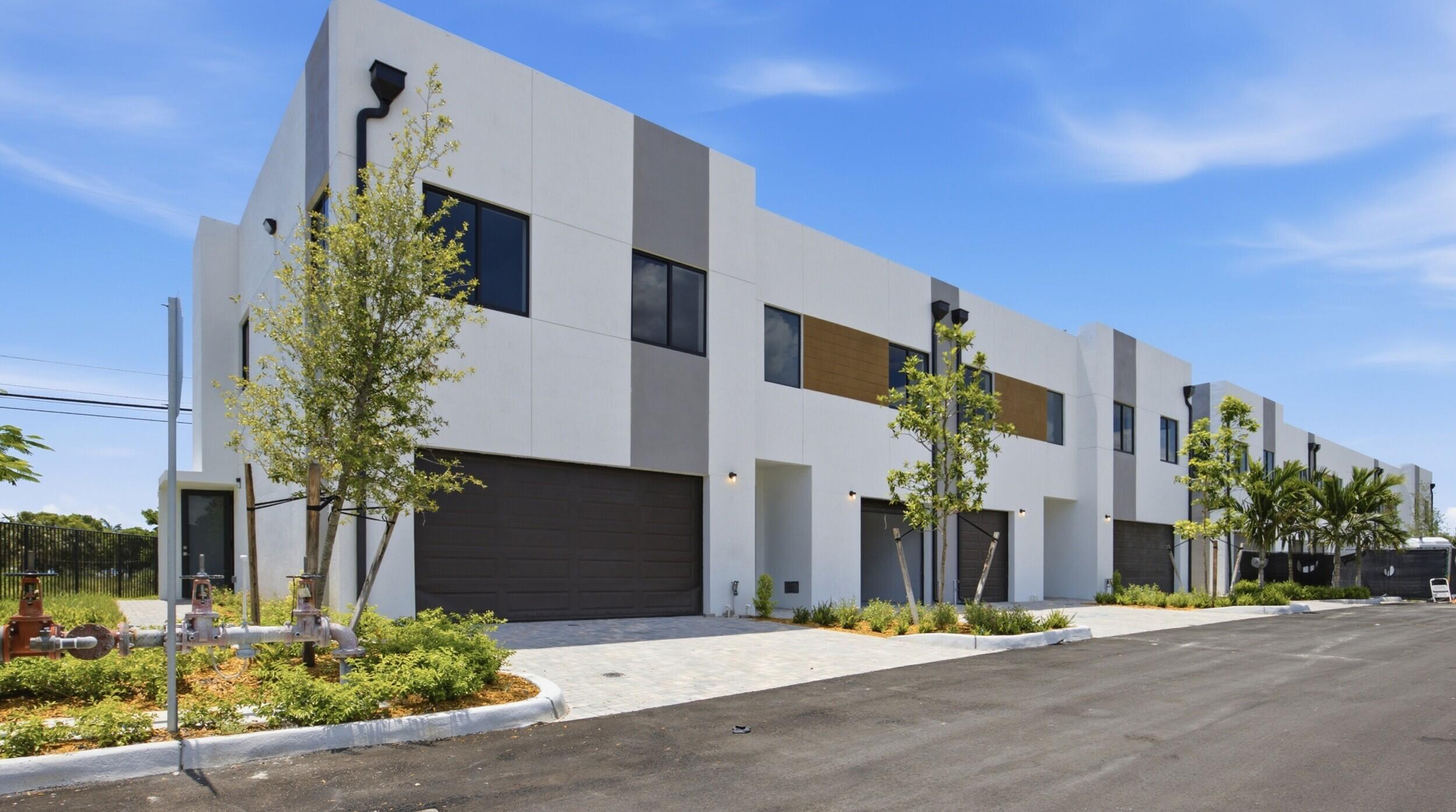 POMPANO TERRACE - Residential