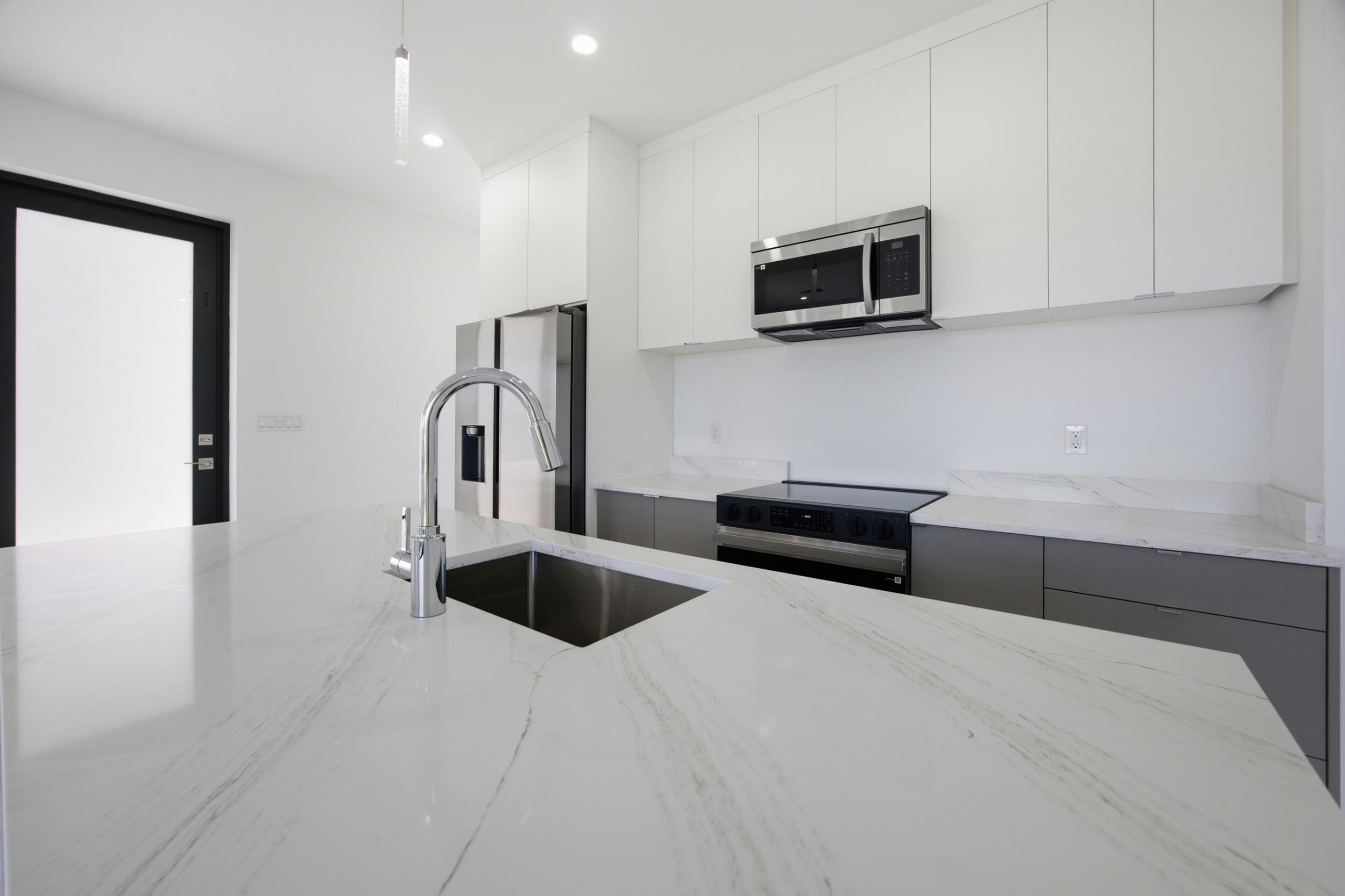 POMPANO TERRACE - Residential