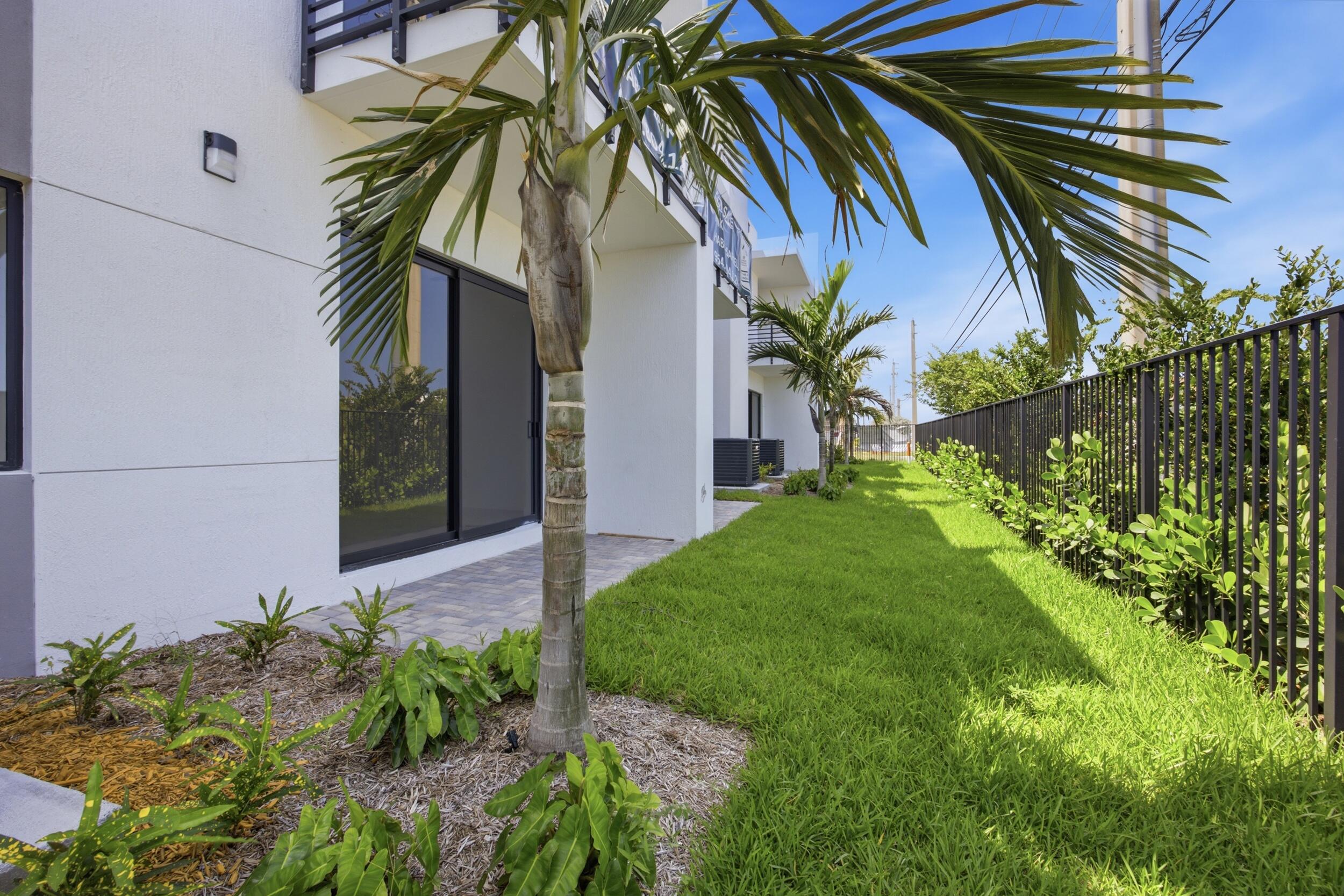 POMPANO TERRACE - Residential