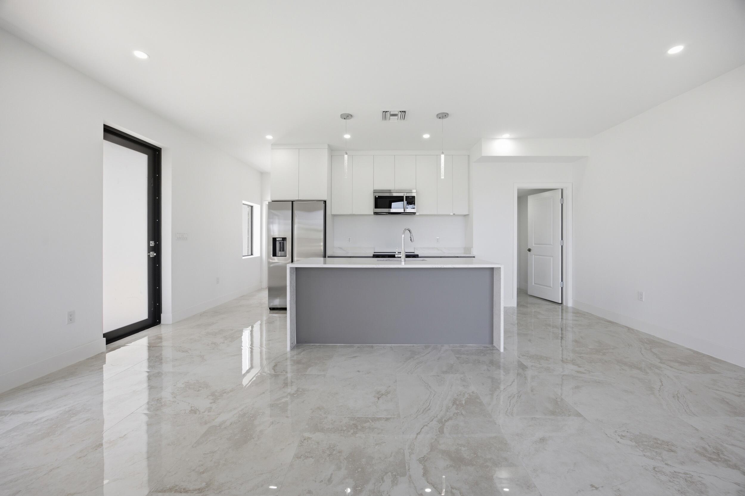 POMPANO TERRACE - Residential
