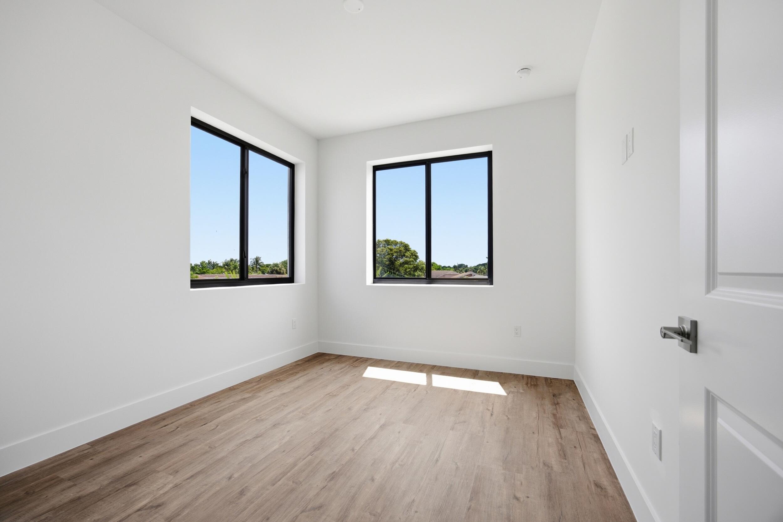 POMPANO TERRACE - Residential