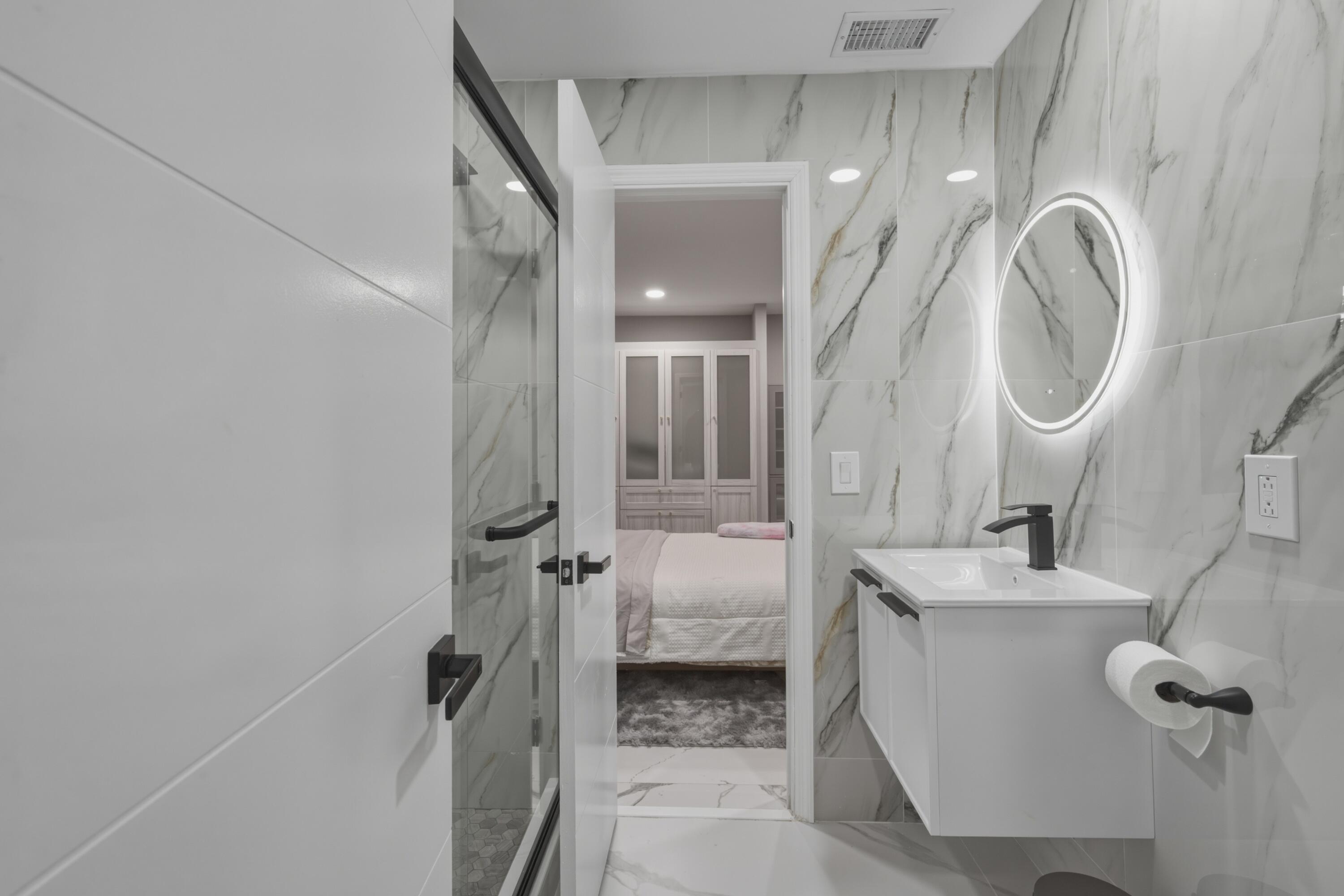 RIVERLAND MANORS - Residential