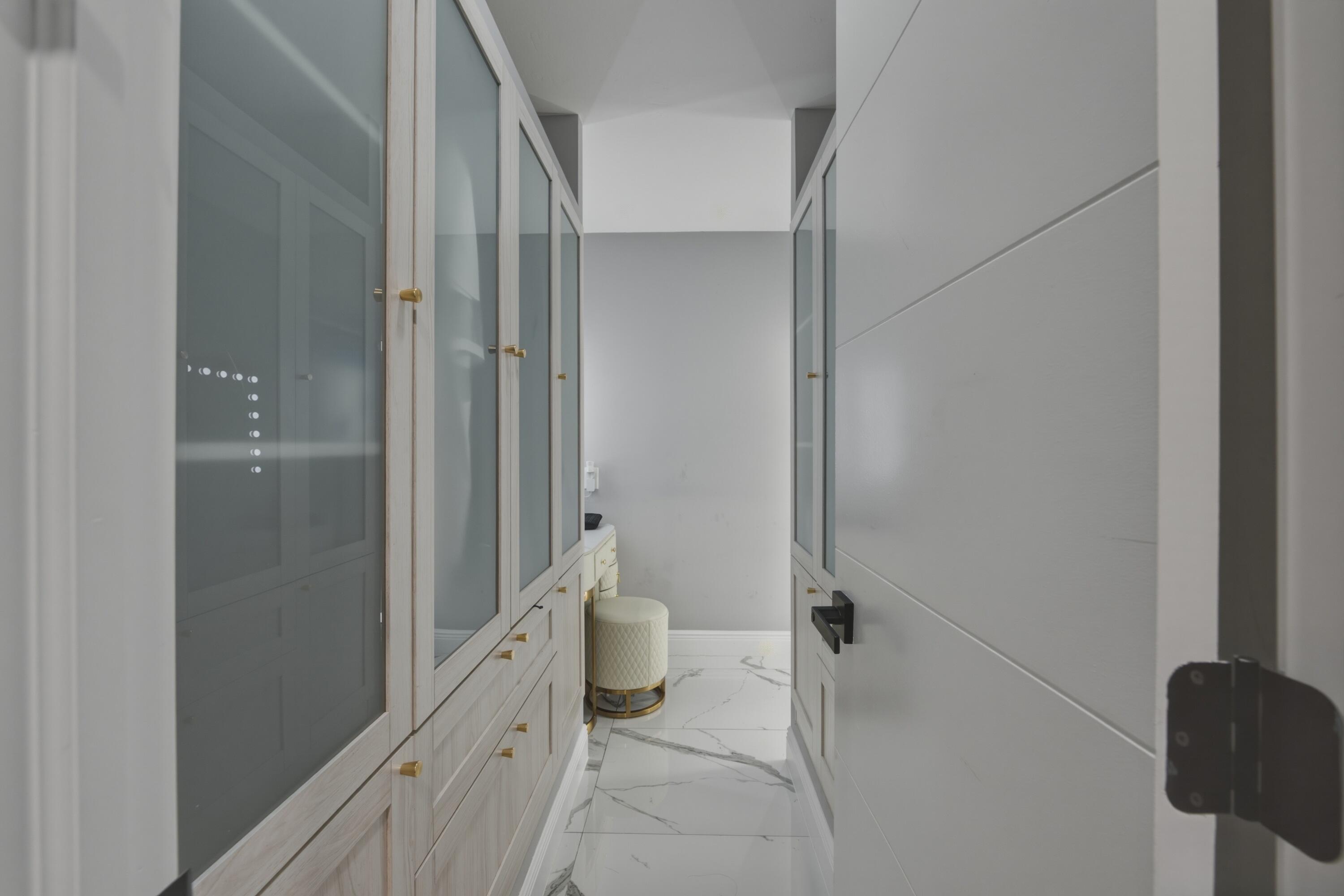 RIVERLAND MANORS - Residential