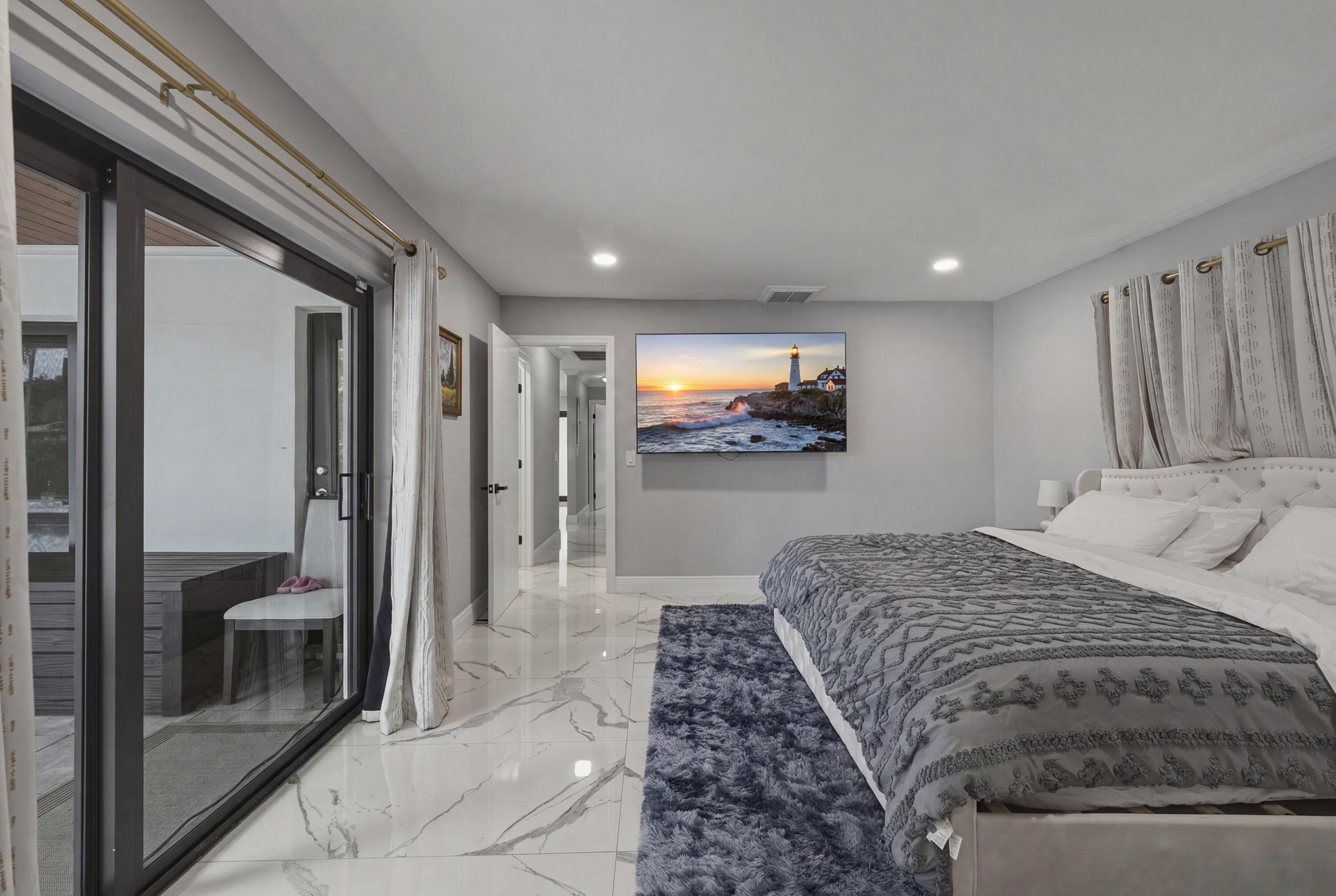 RIVERLAND MANORS - Residential