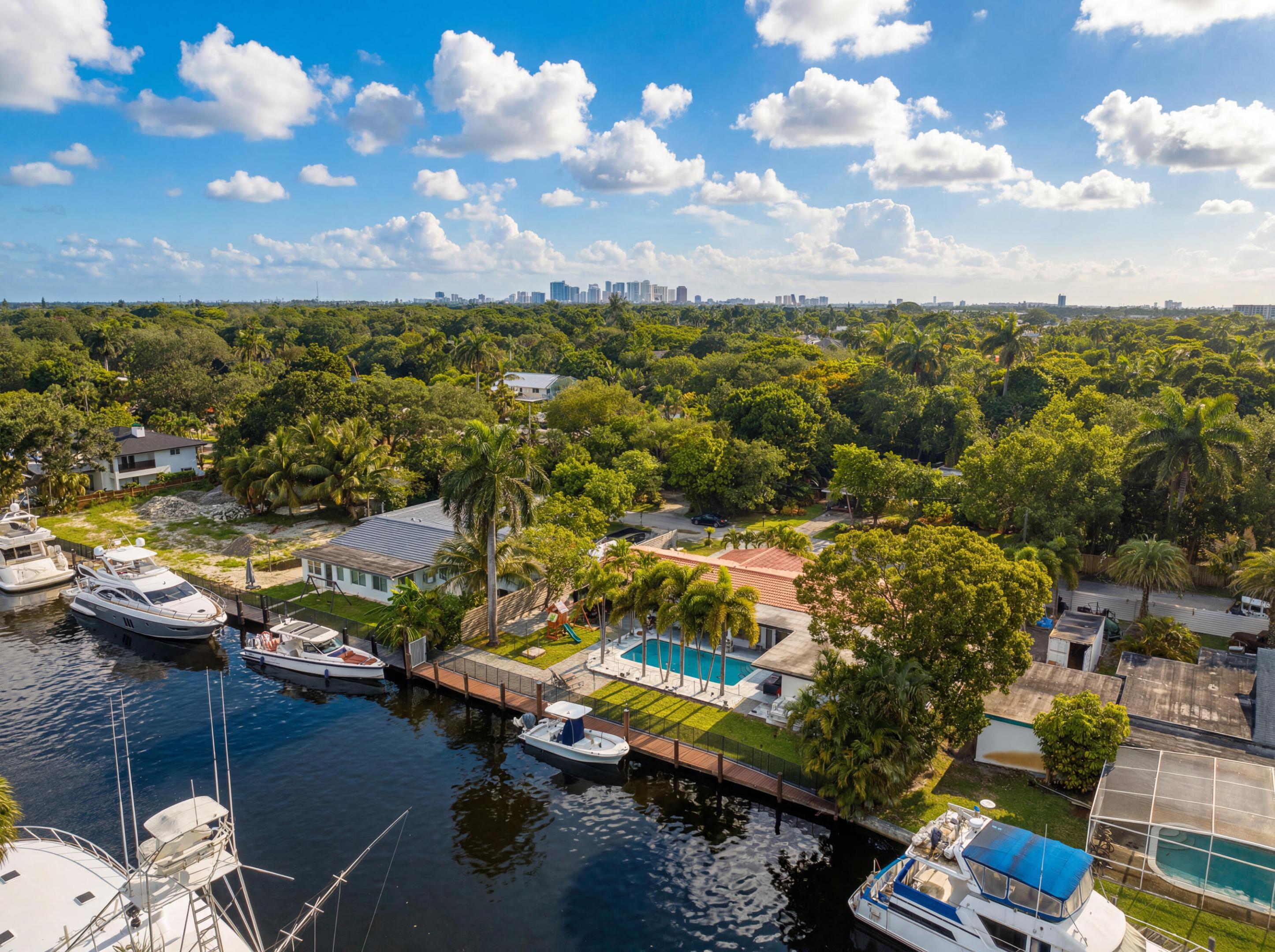 RIVERLAND MANORS - Residential