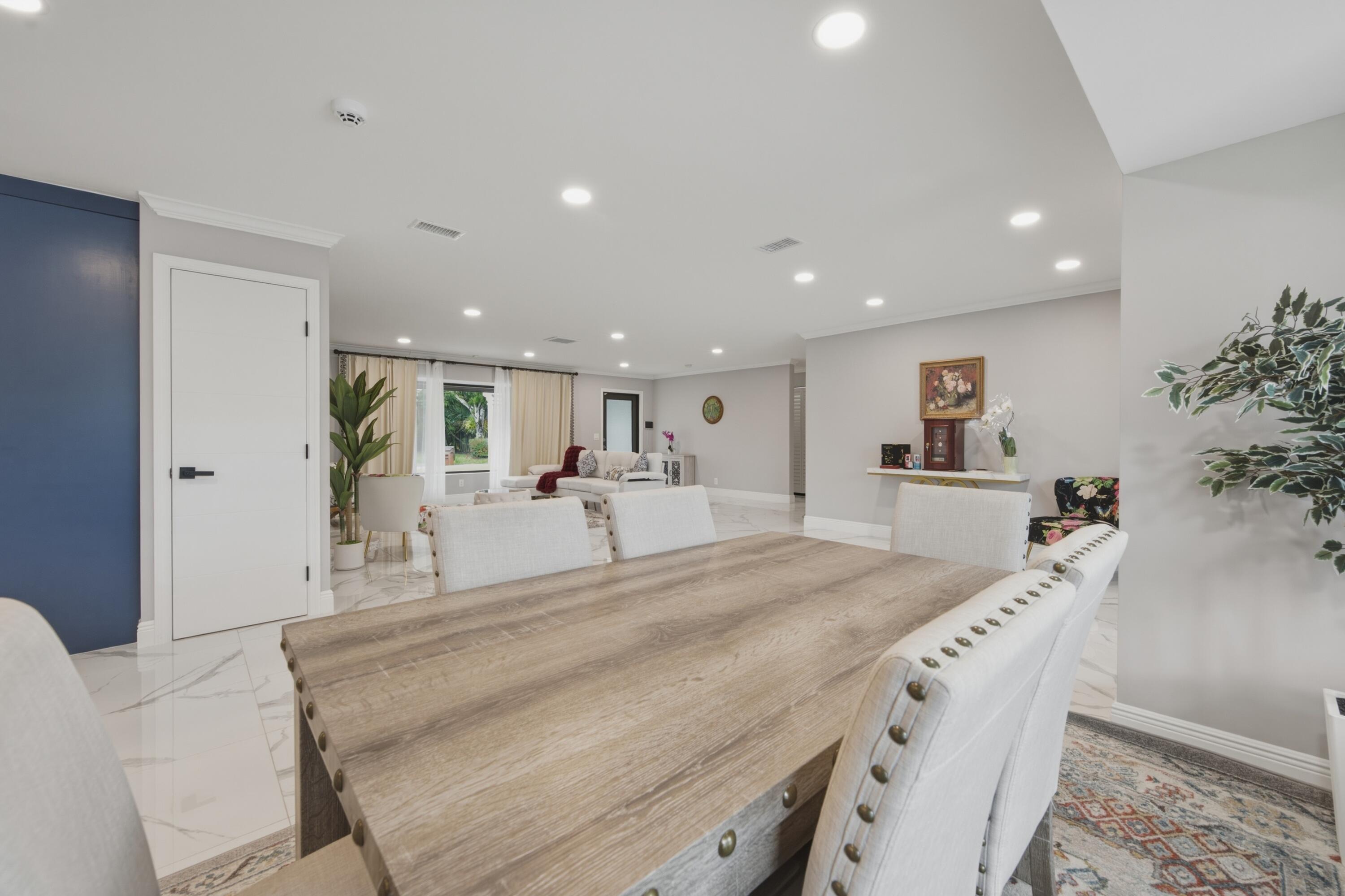 RIVERLAND MANORS - Residential