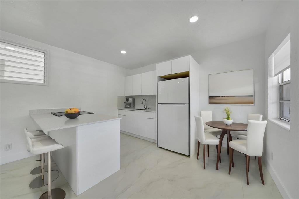 HOLLYWOOD CENTRAL BEACH - Residential Lease
