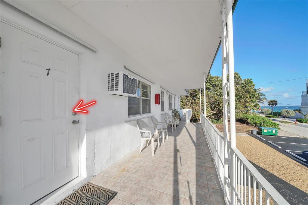 HOLLYWOOD CENTRAL BEACH - Residential Lease