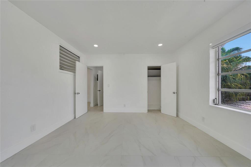 HOLLYWOOD CENTRAL BEACH - Residential Lease