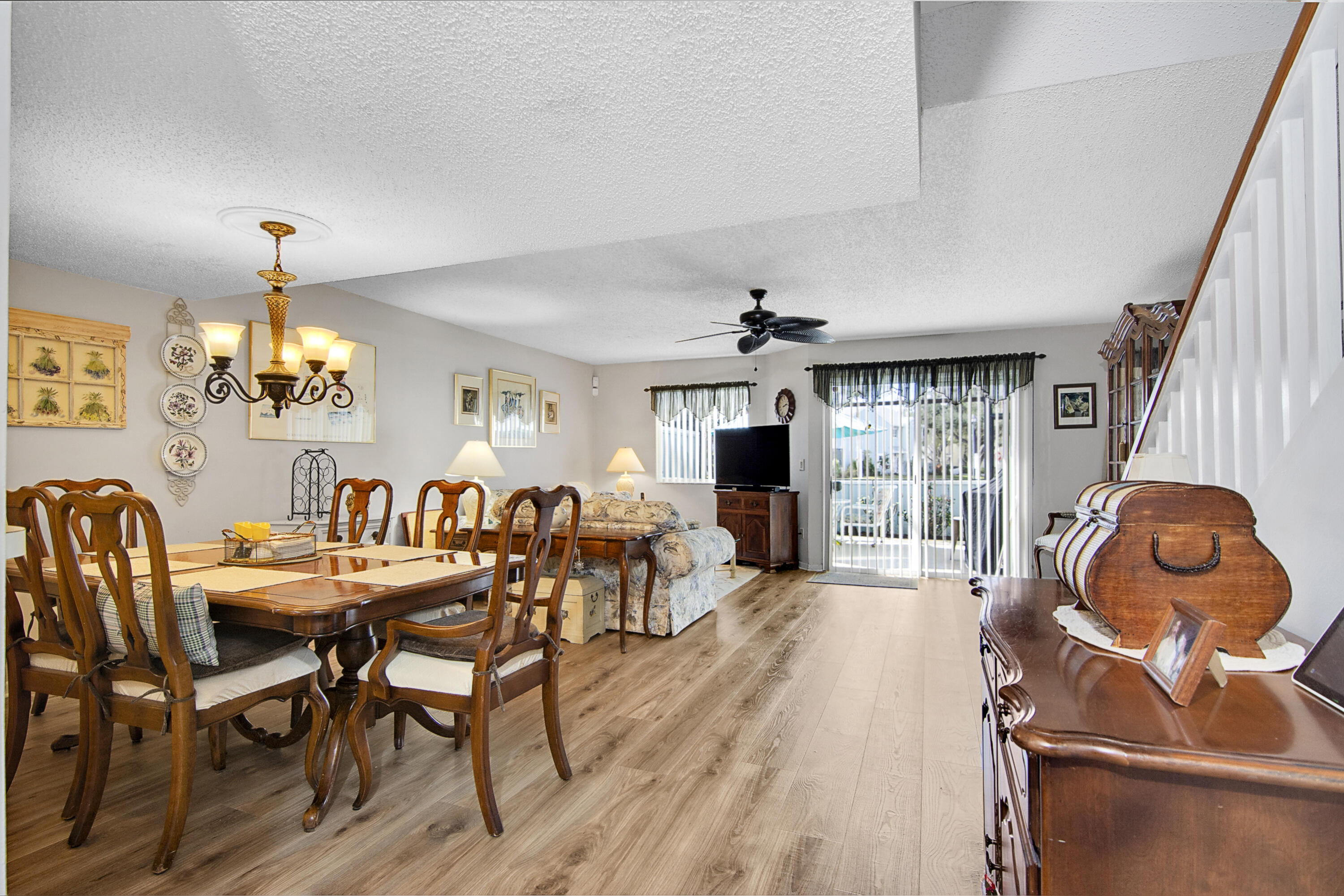 RIVERWALK 3 - Residential