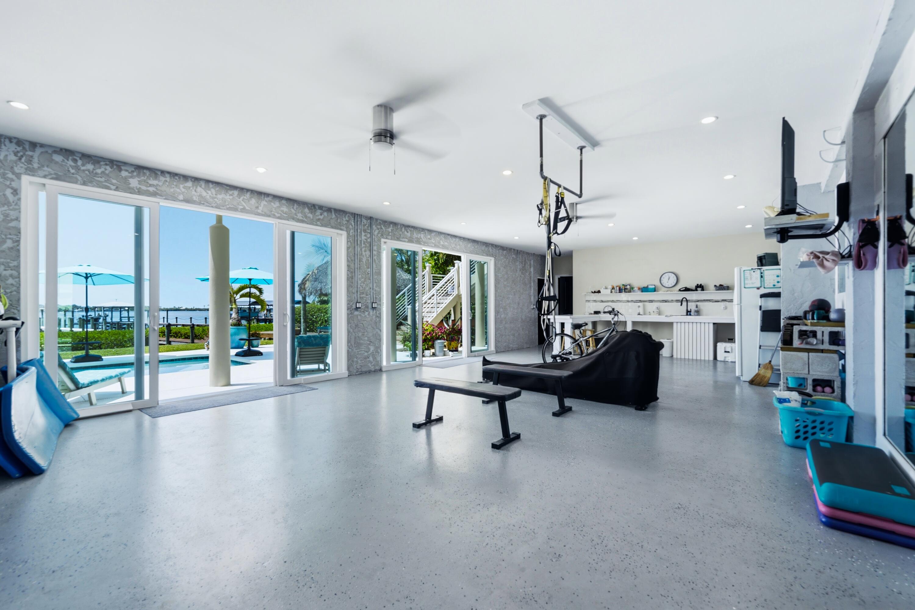 THUMB POINT SUBDIVISION - Residential