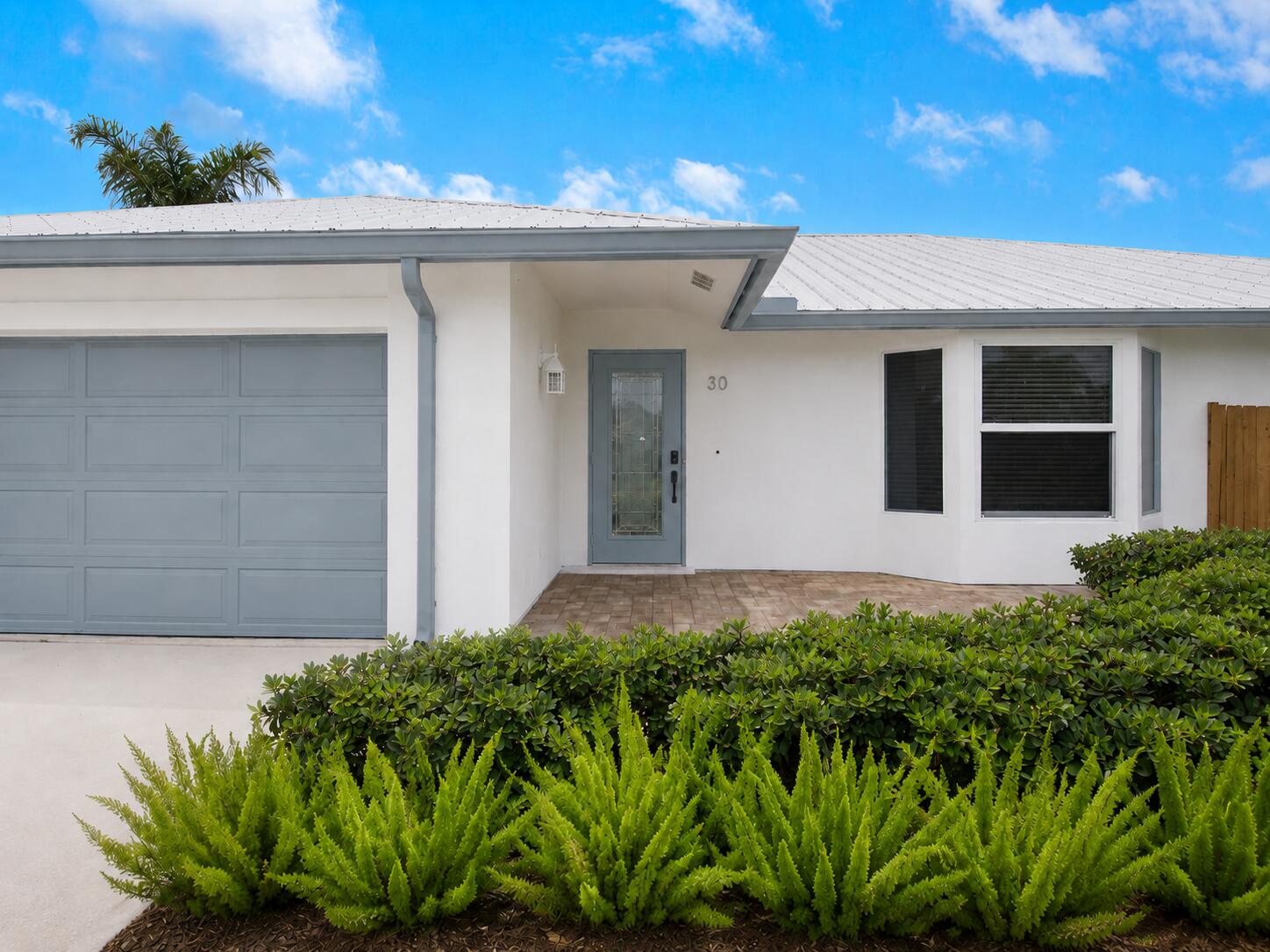 TEQUESTA PINES - Residential