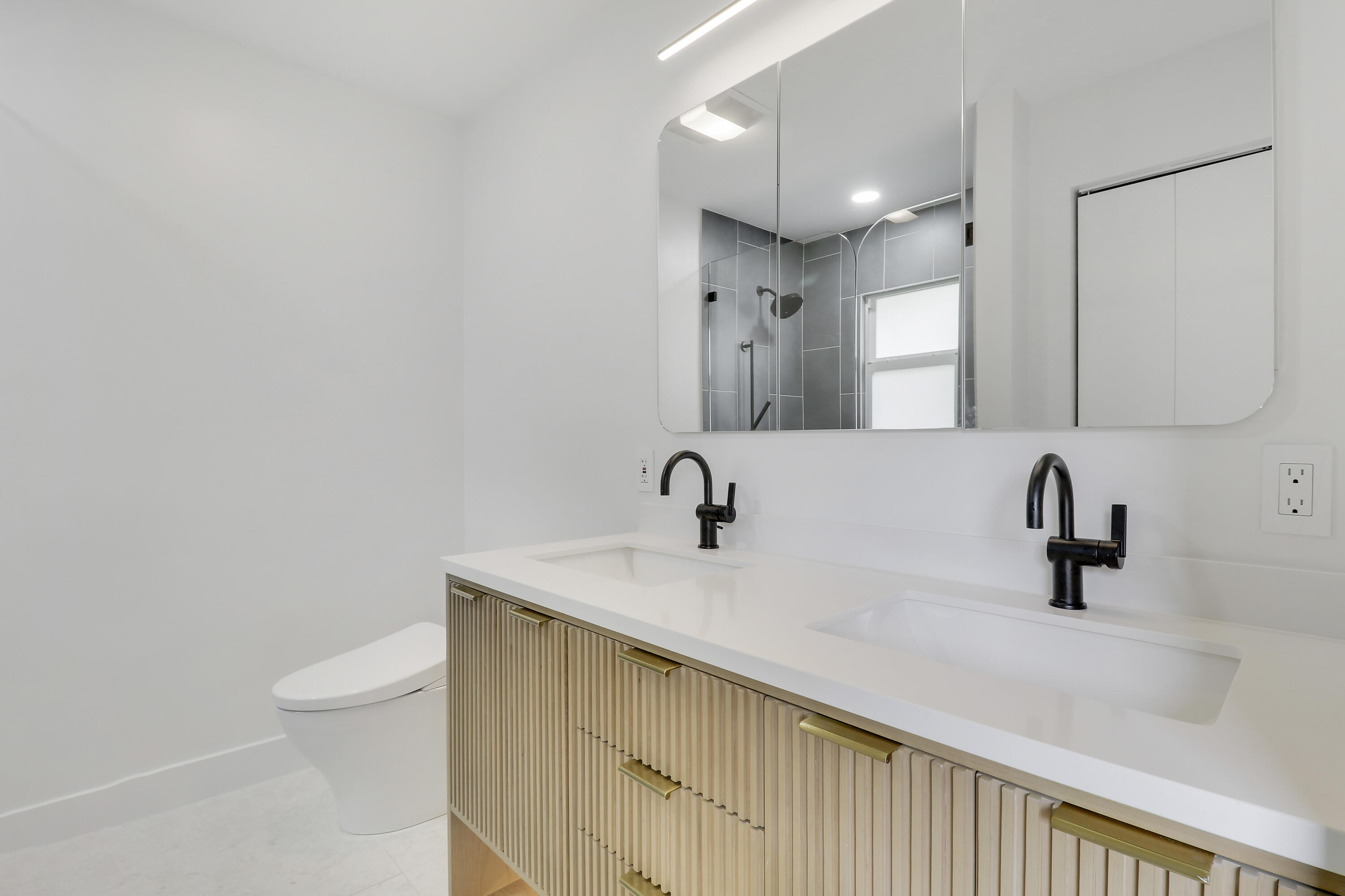 TEQUESTA PINES - Residential