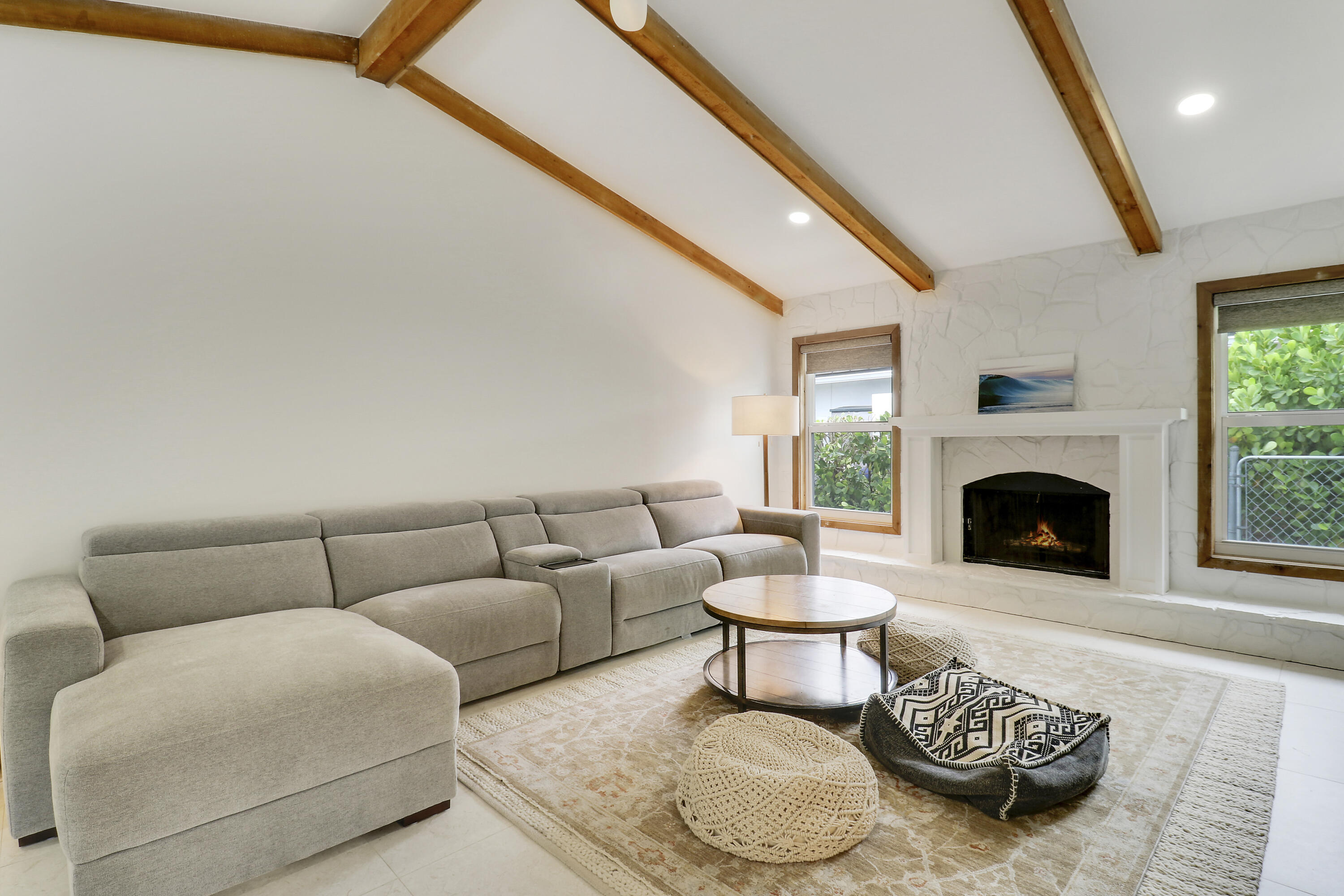 TEQUESTA PINES - Residential