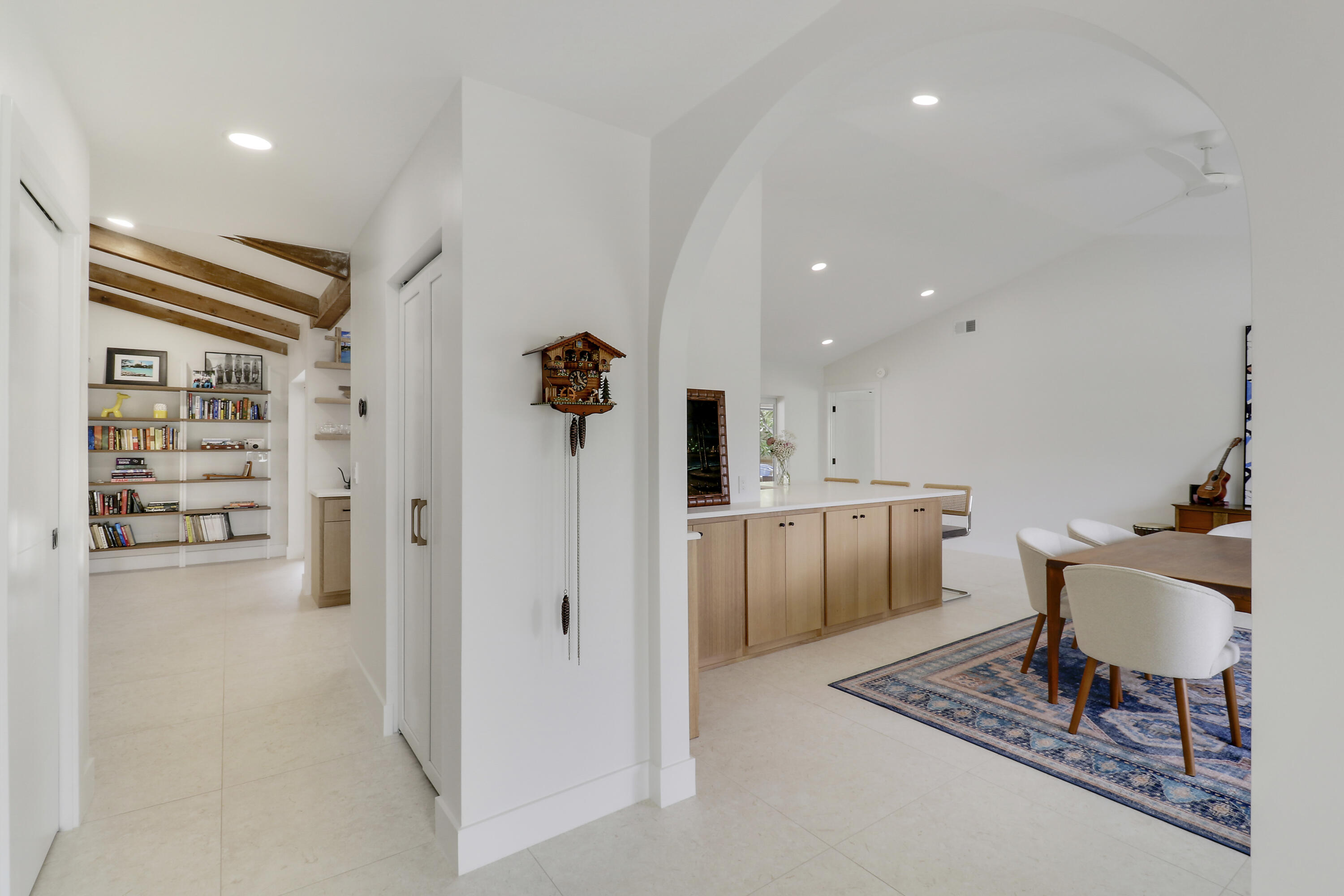 TEQUESTA PINES - Residential