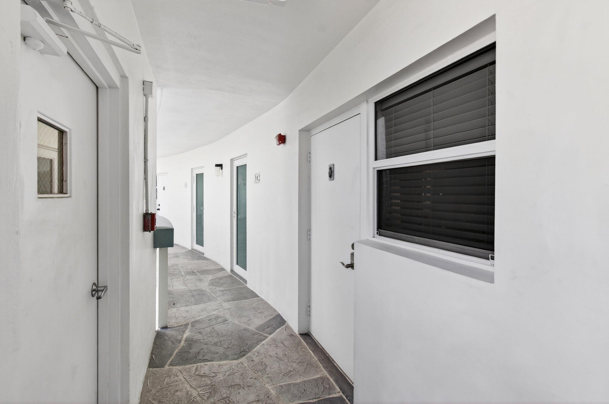 LE CERCLE BY THE BEACH CONDO - Residential