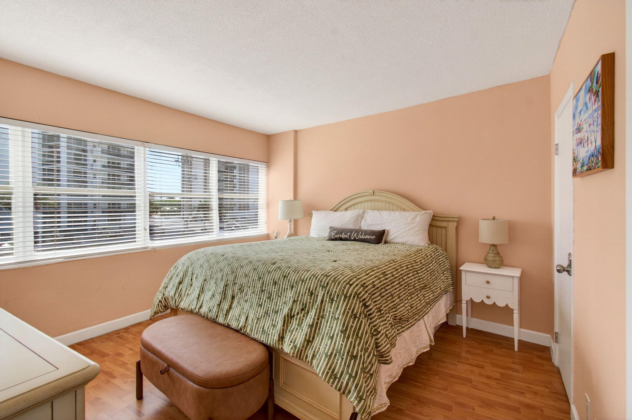LE CERCLE BY THE BEACH CONDO - Residential