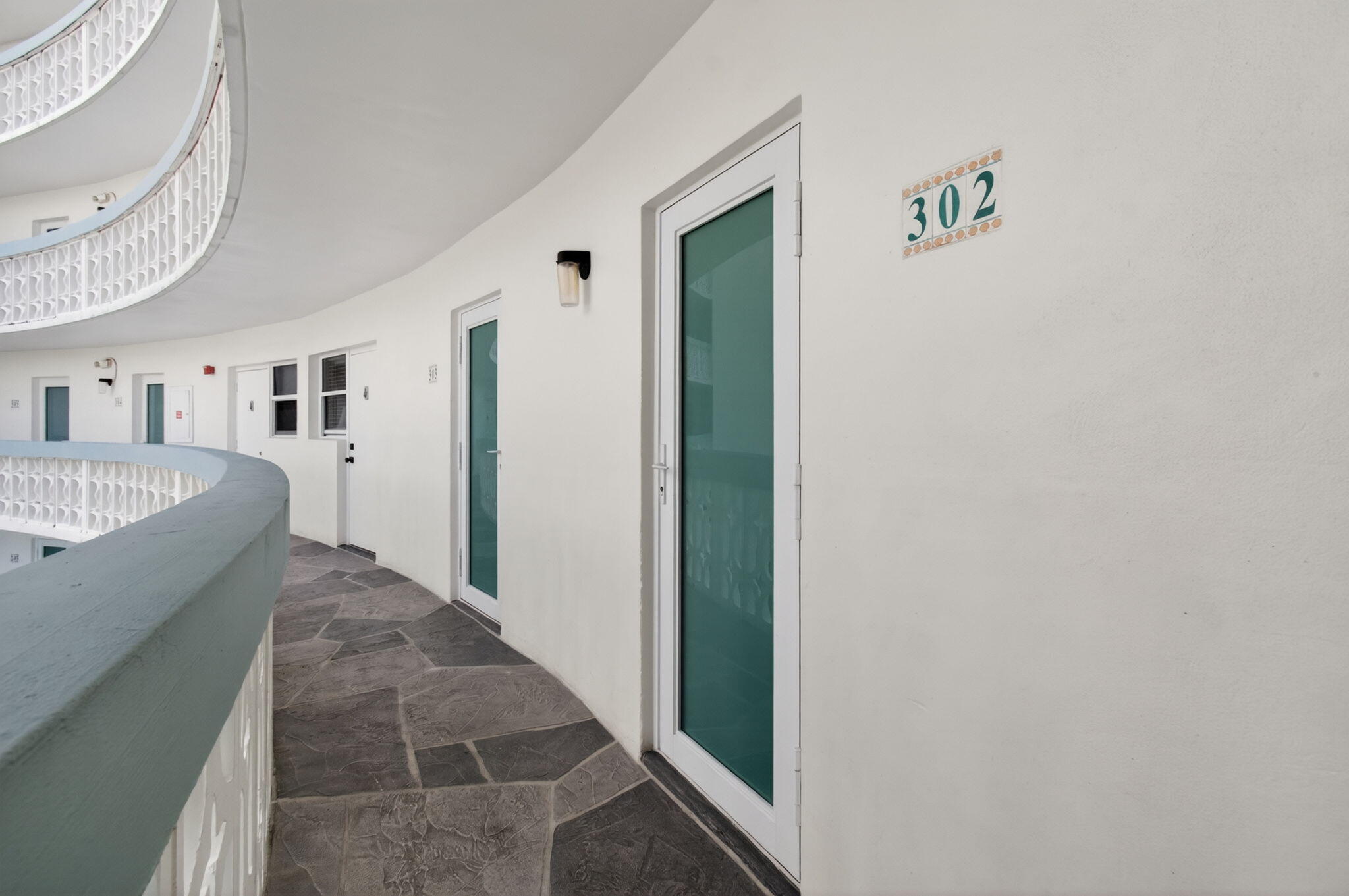 LE CERCLE BY THE BEACH CONDO - Residential