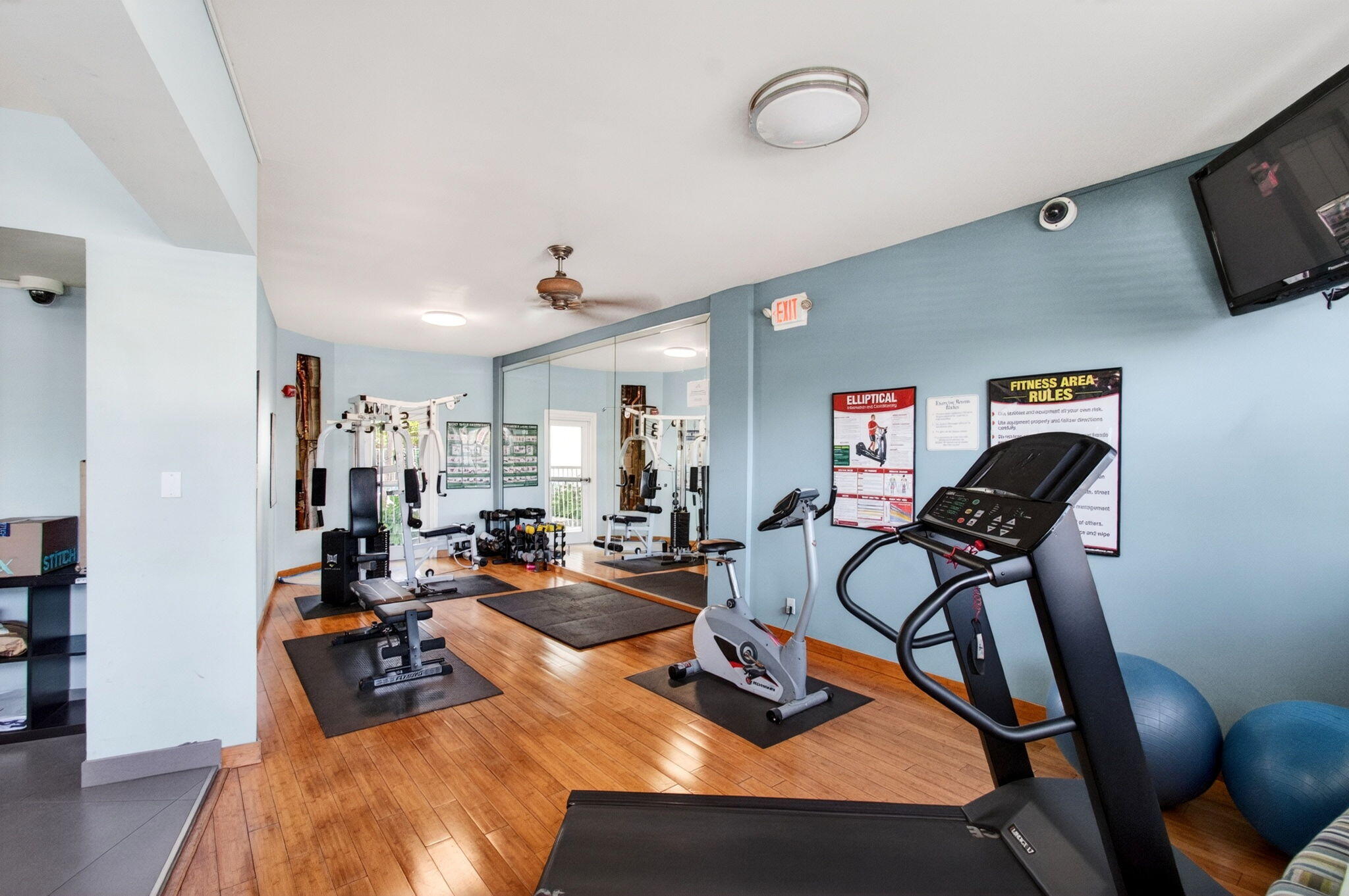 LE CERCLE BY THE BEACH CONDO - Residential