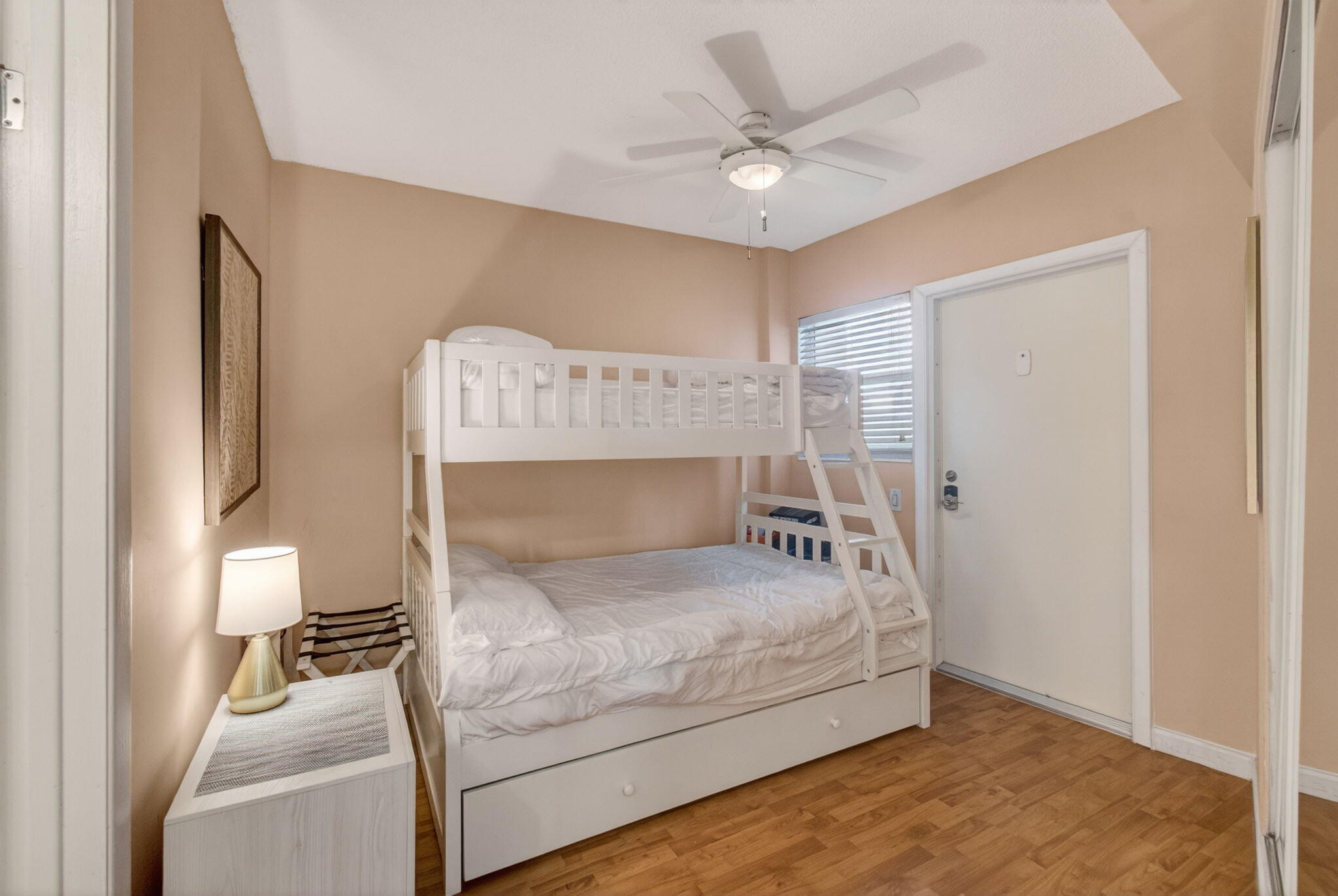 LE CERCLE BY THE BEACH CONDO - Residential