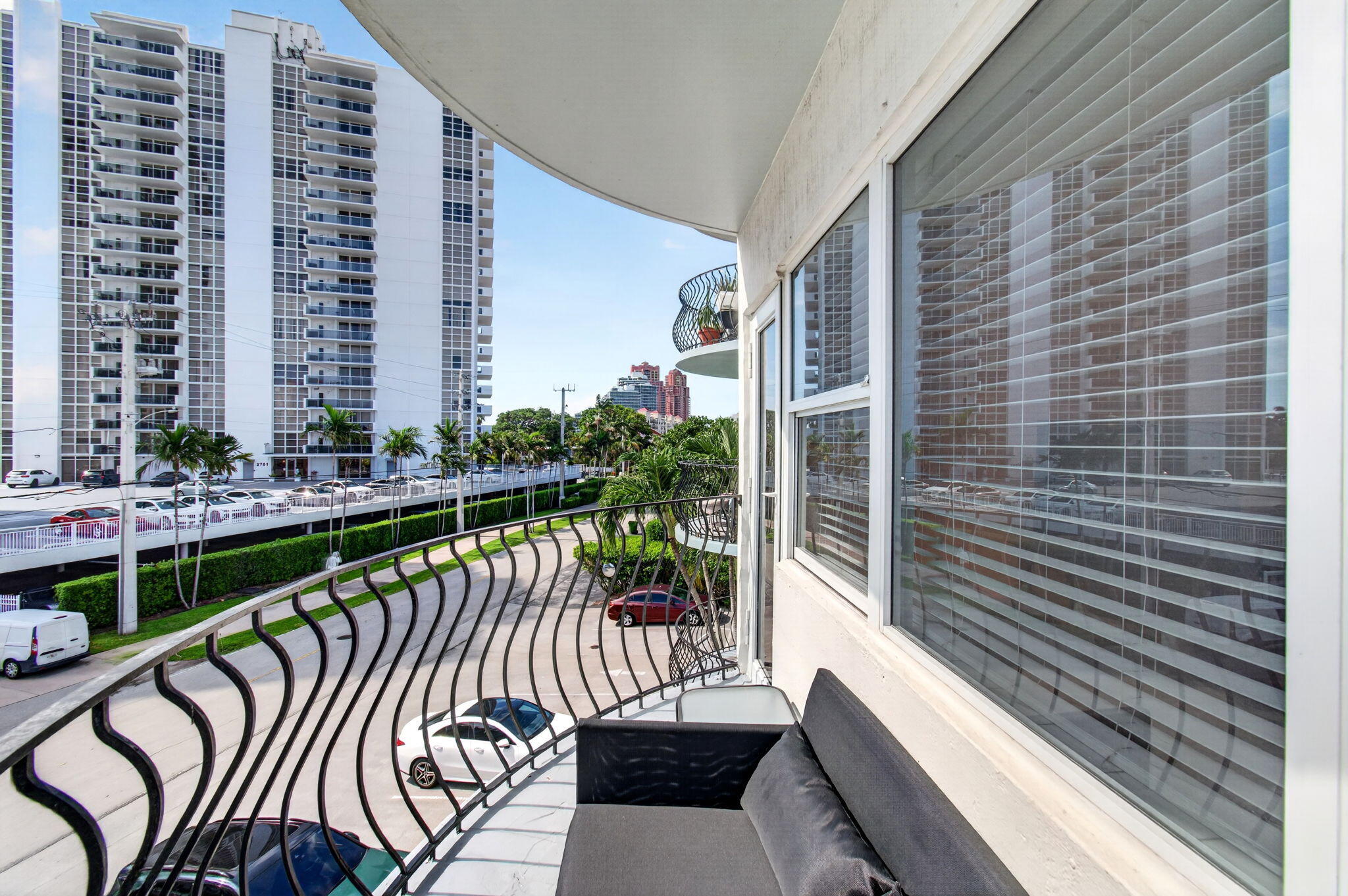 LE CERCLE BY THE BEACH CONDO - Residential