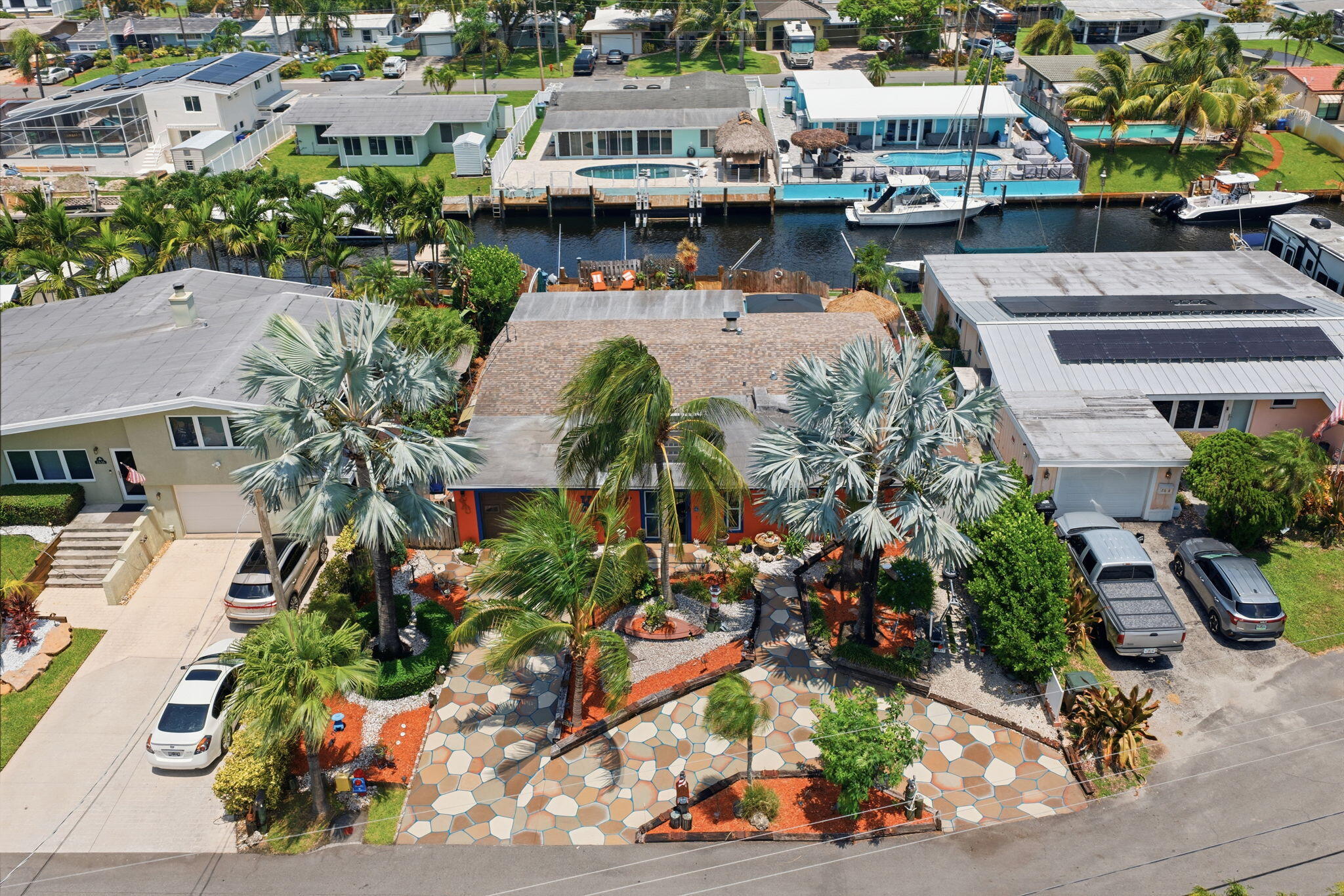LAUDERDALE ISLES NO 2-BLK 8 - Residential