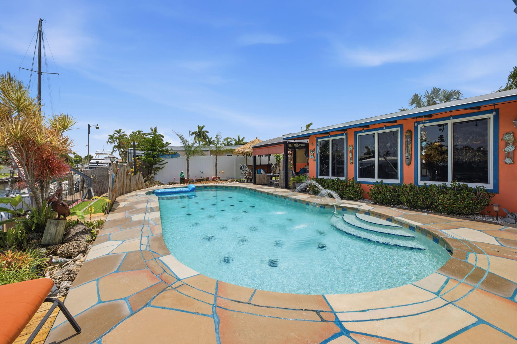 LAUDERDALE ISLES NO 2-BLK 8 - Residential