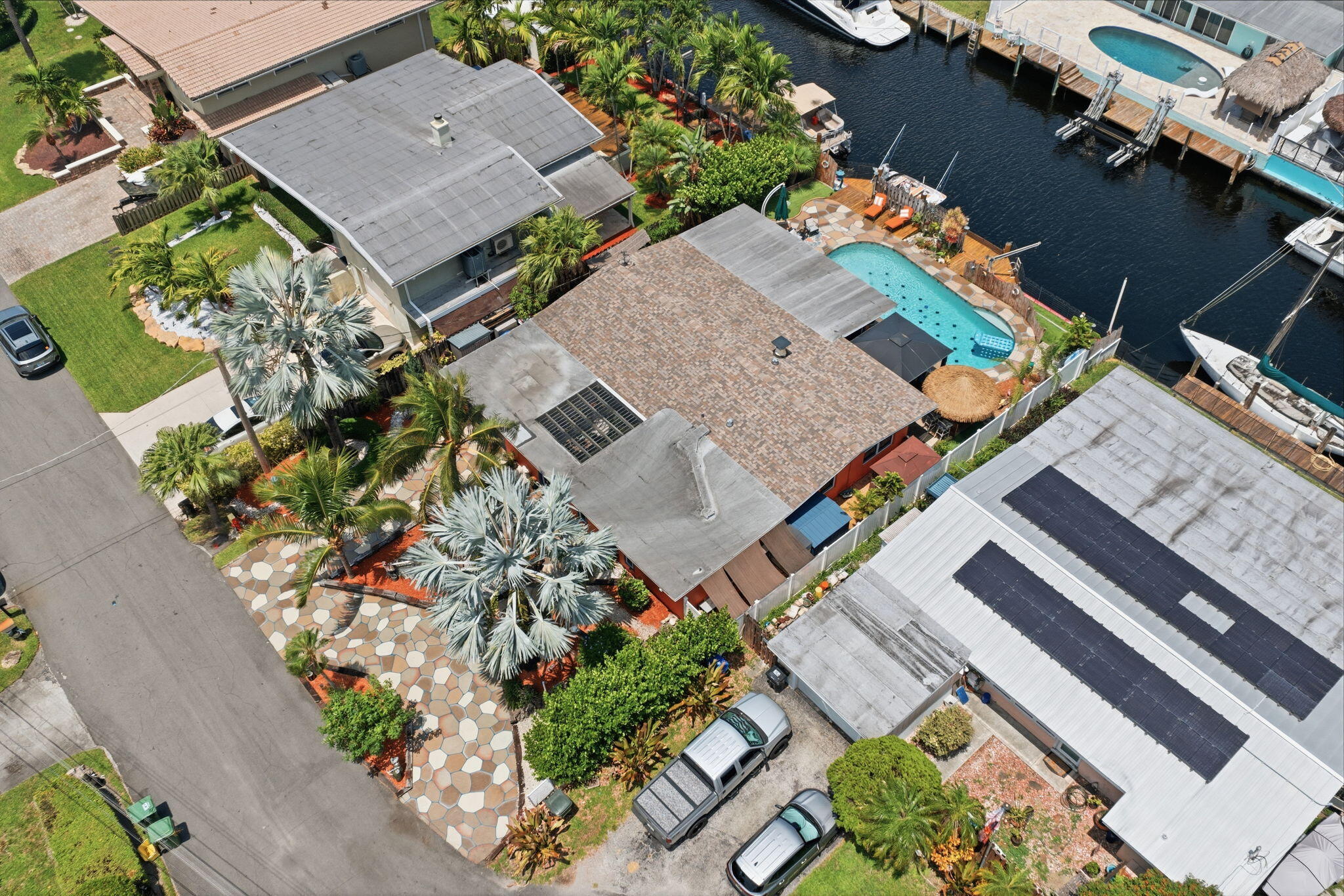 LAUDERDALE ISLES NO 2-BLK 8 - Residential
