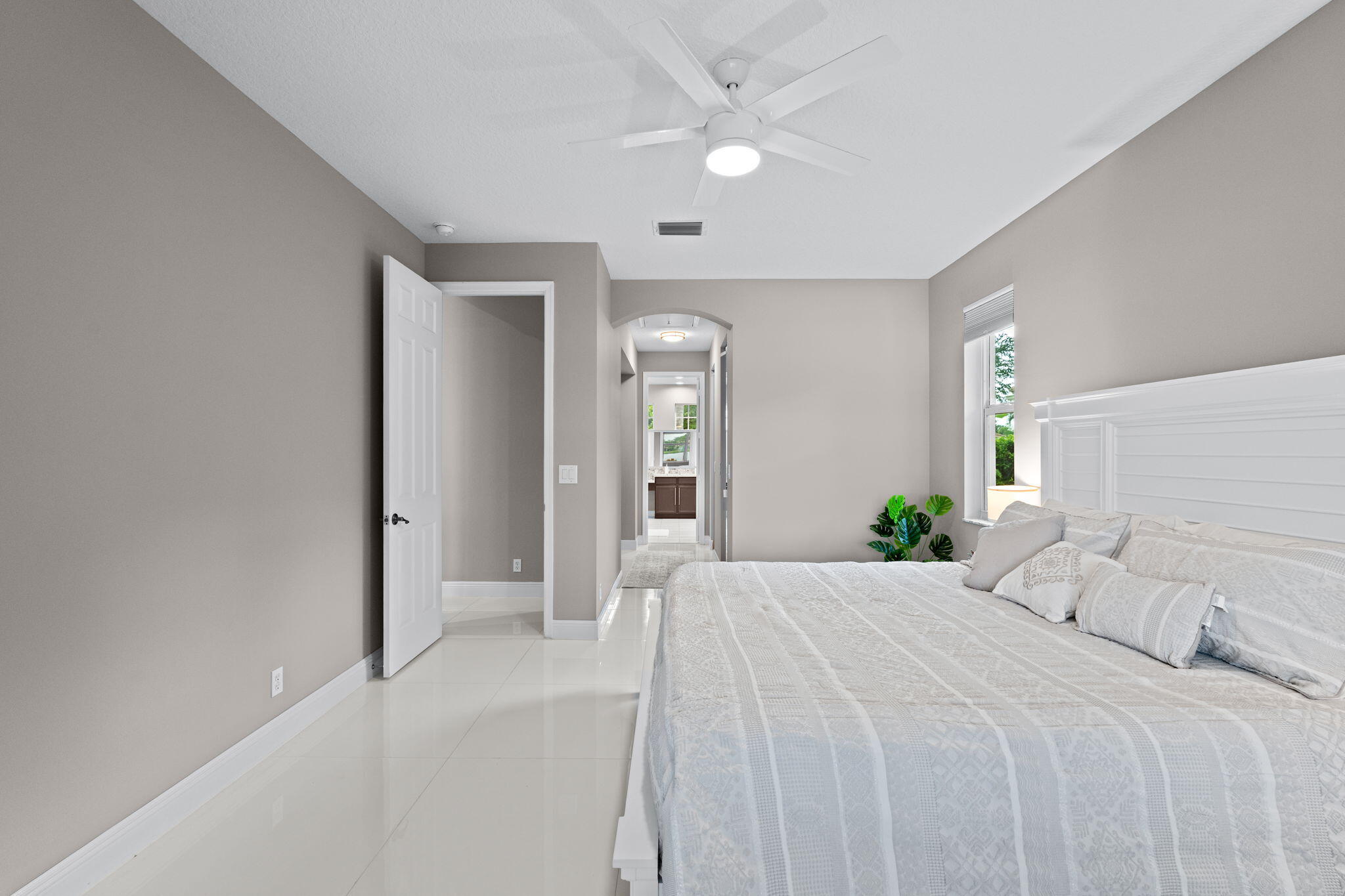 STONEHAVEN - Residential Lease