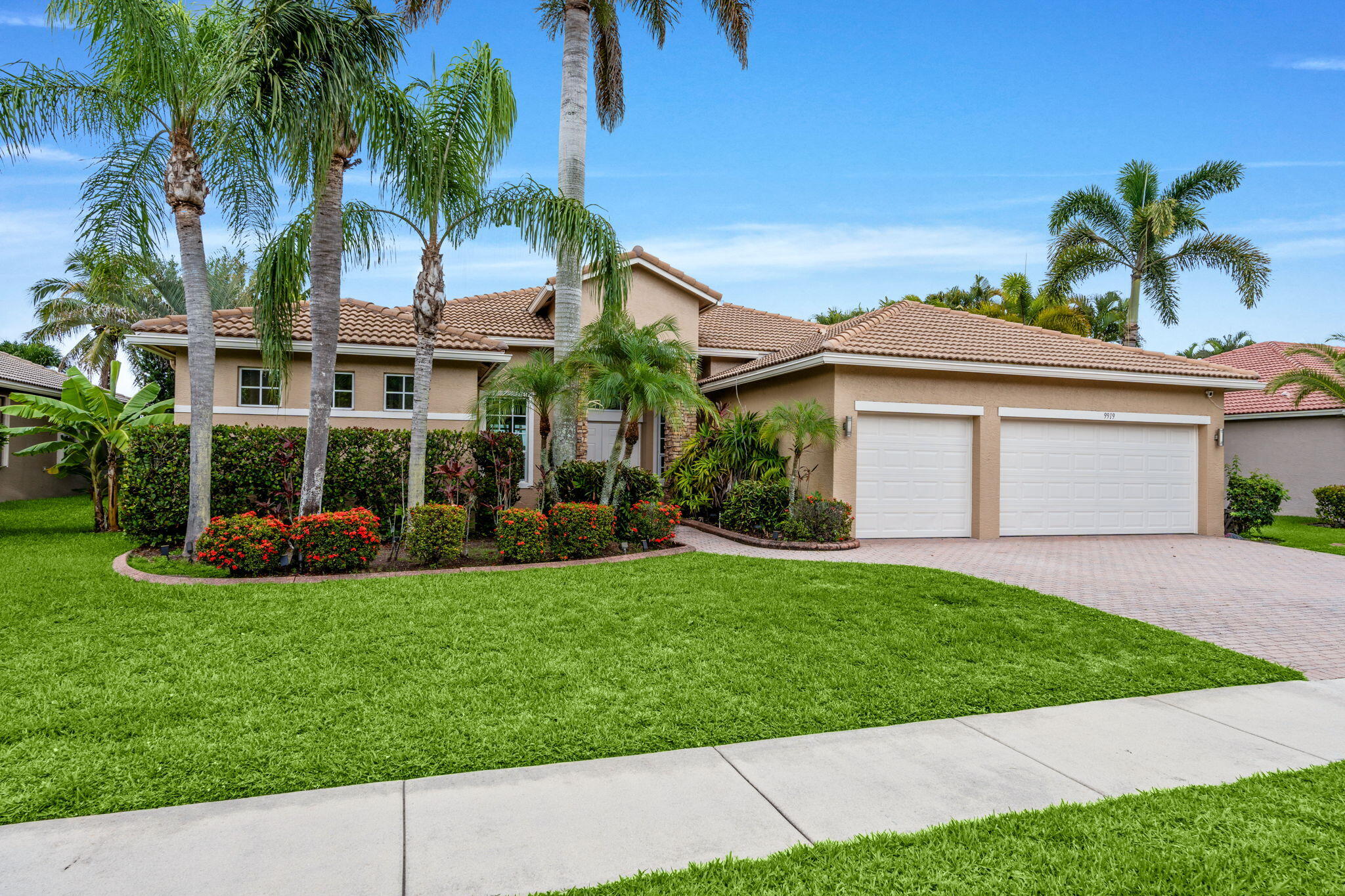STONEHAVEN - Residential Lease